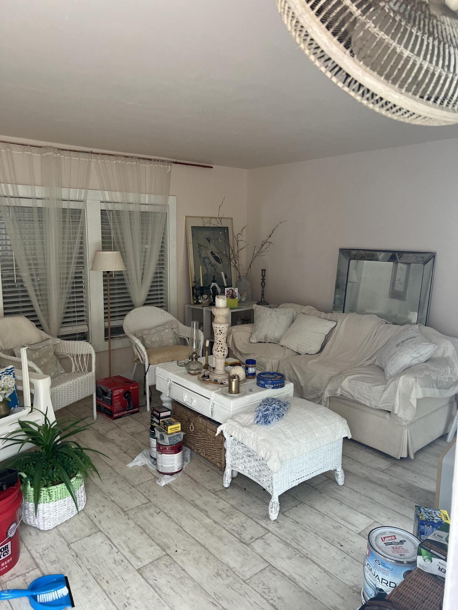 14 Ventana Lane