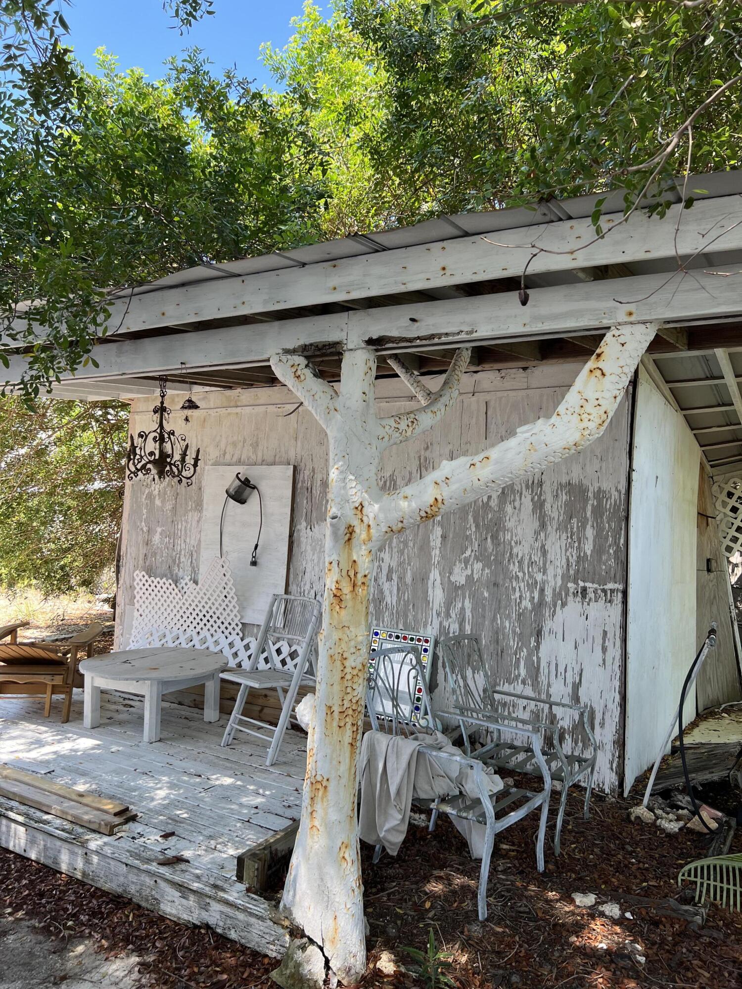 14 Ventana Lane