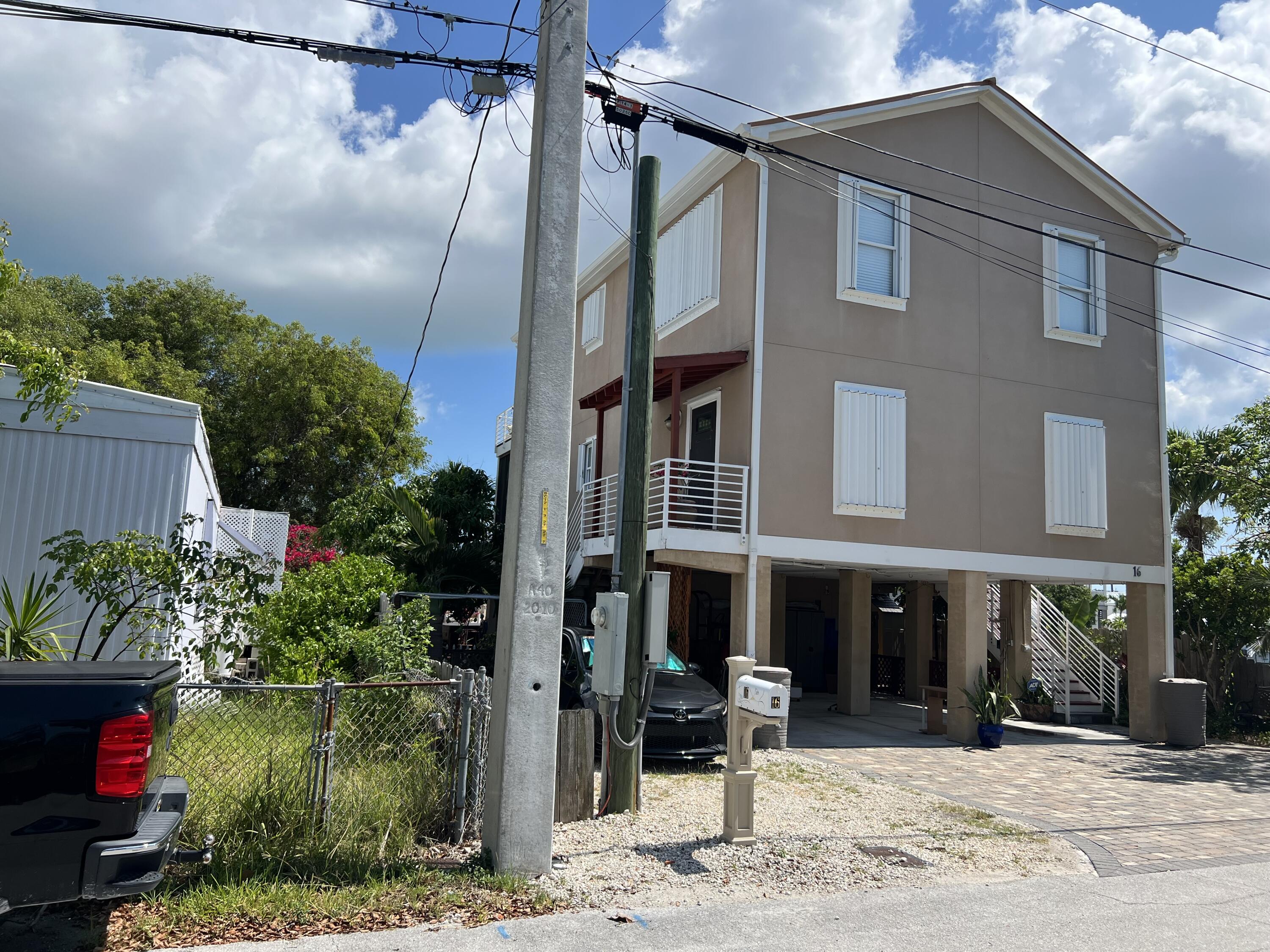 14 Ventana Lane