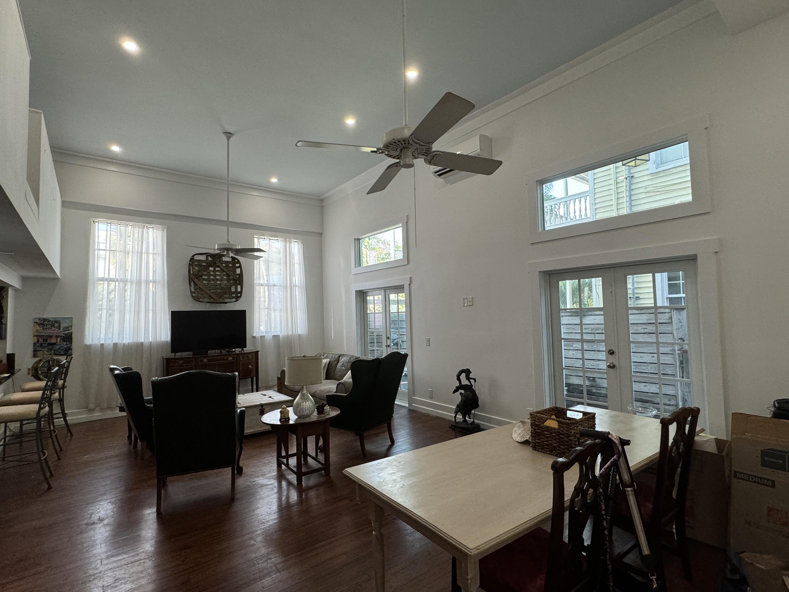 800 Fleming Street C1