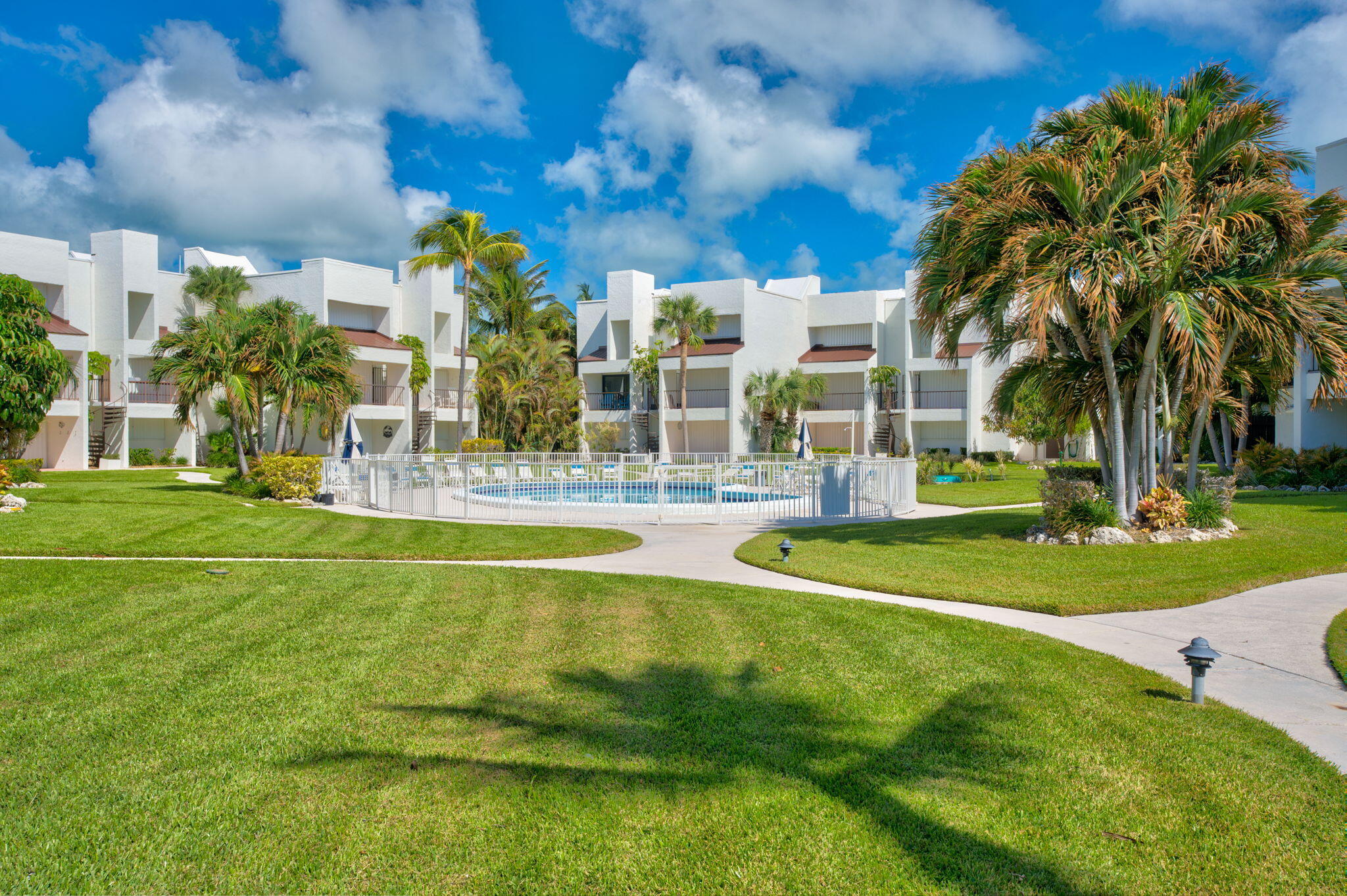 601 W Ocean Drive 112D