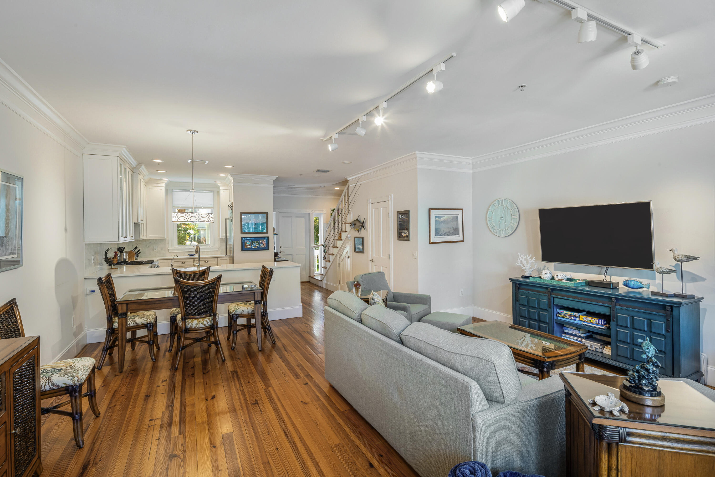 807 Washington Street 102