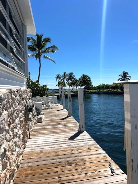 118 Coral Way