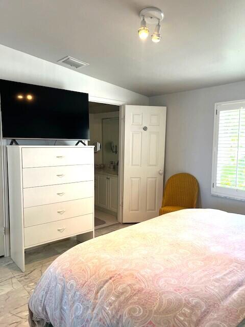 118 Coral Way