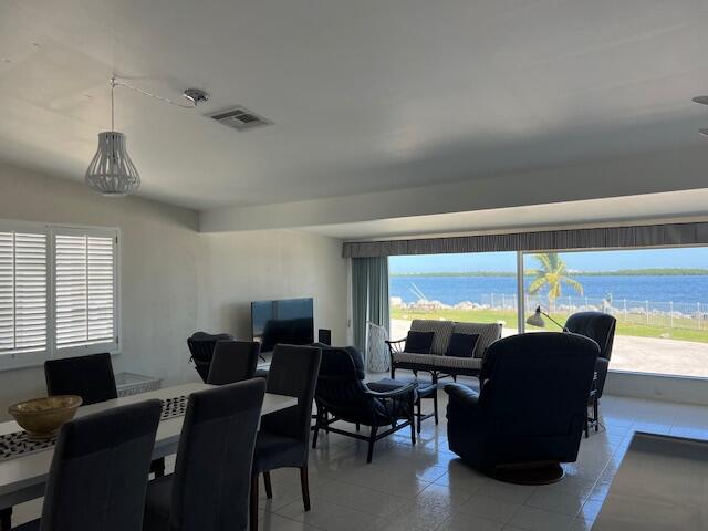 118 Coral Way