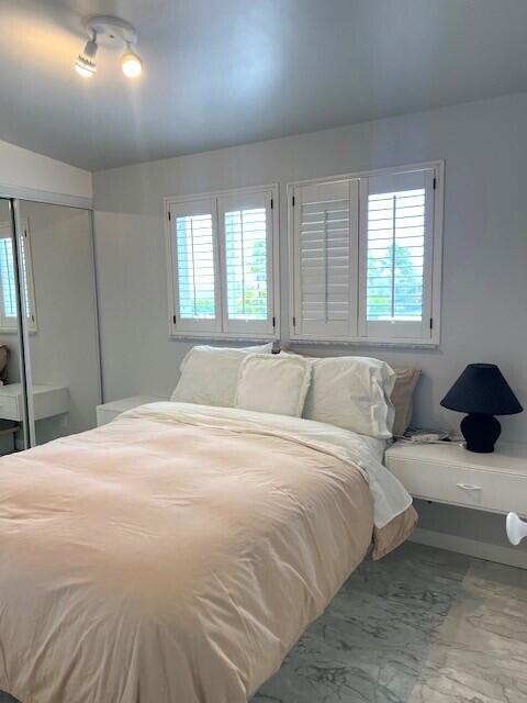 118 Coral Way