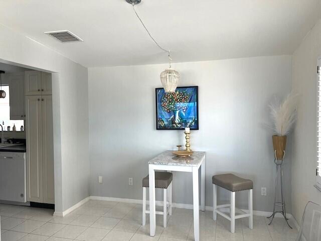 118 Coral Way