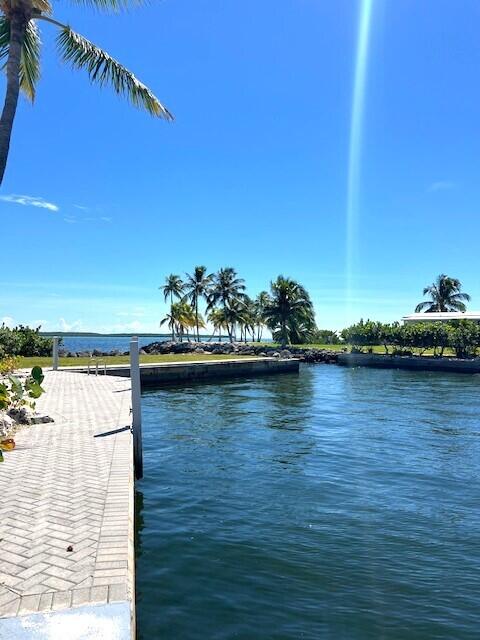 118 Coral Way