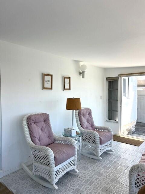 118 Coral Way