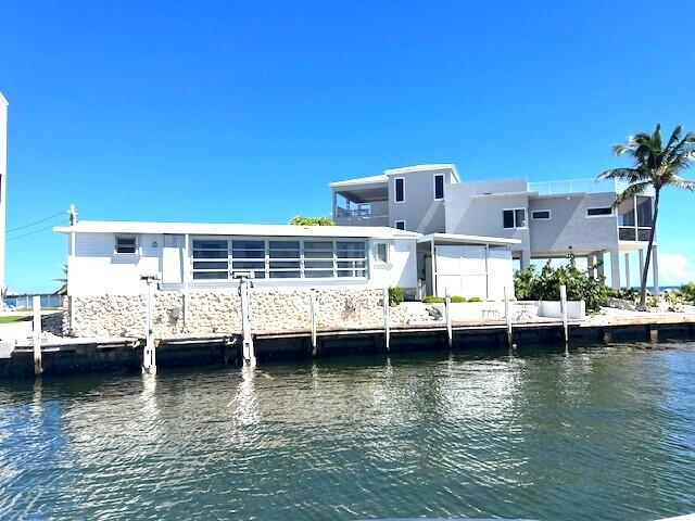 118 Coral Way