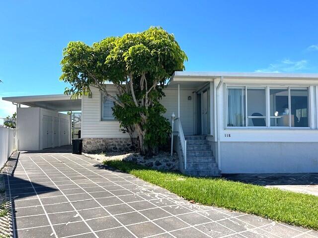 118 Coral Way