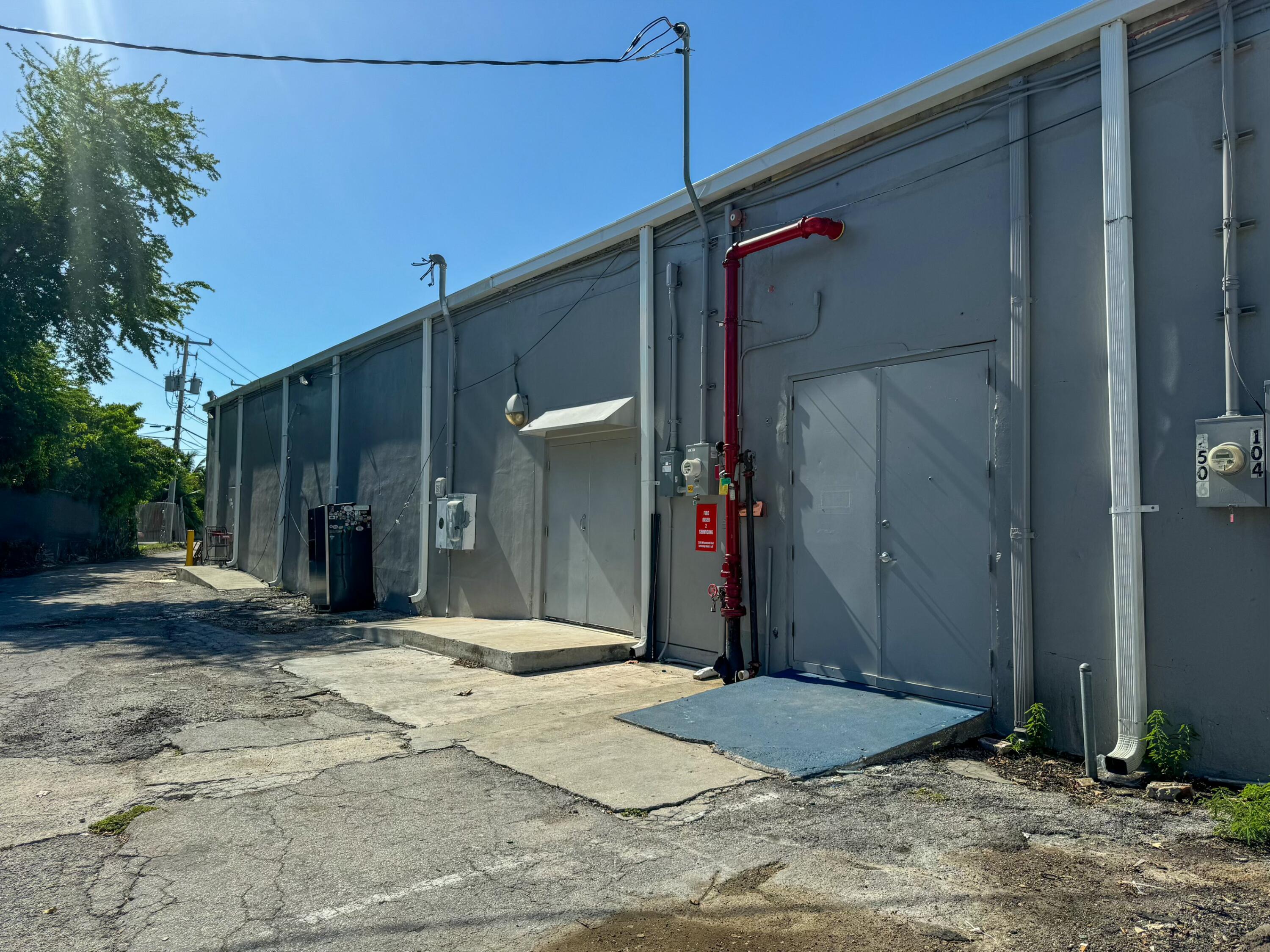 2508 N Roosevelt Boulevard 104