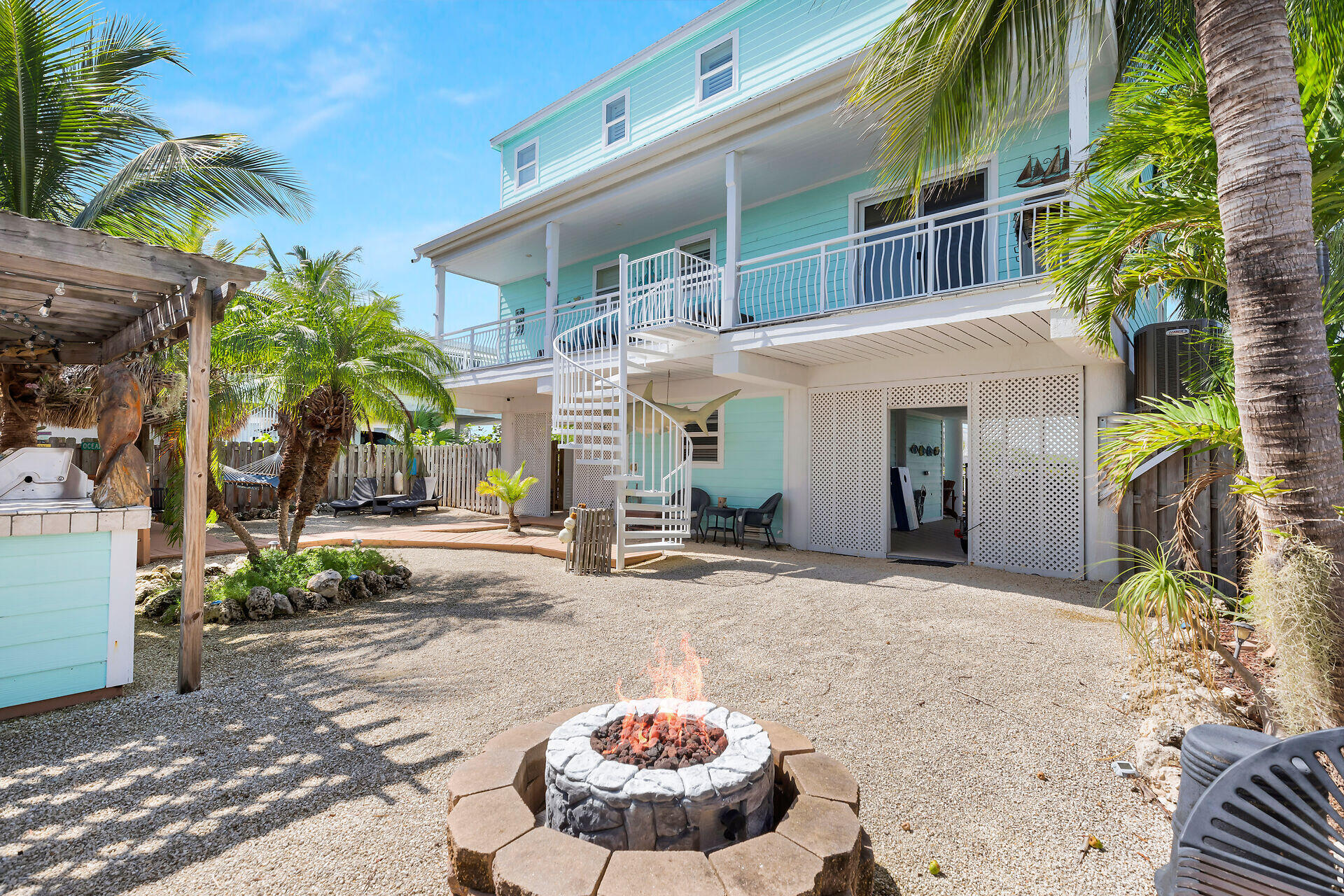 121 Grassy Road
