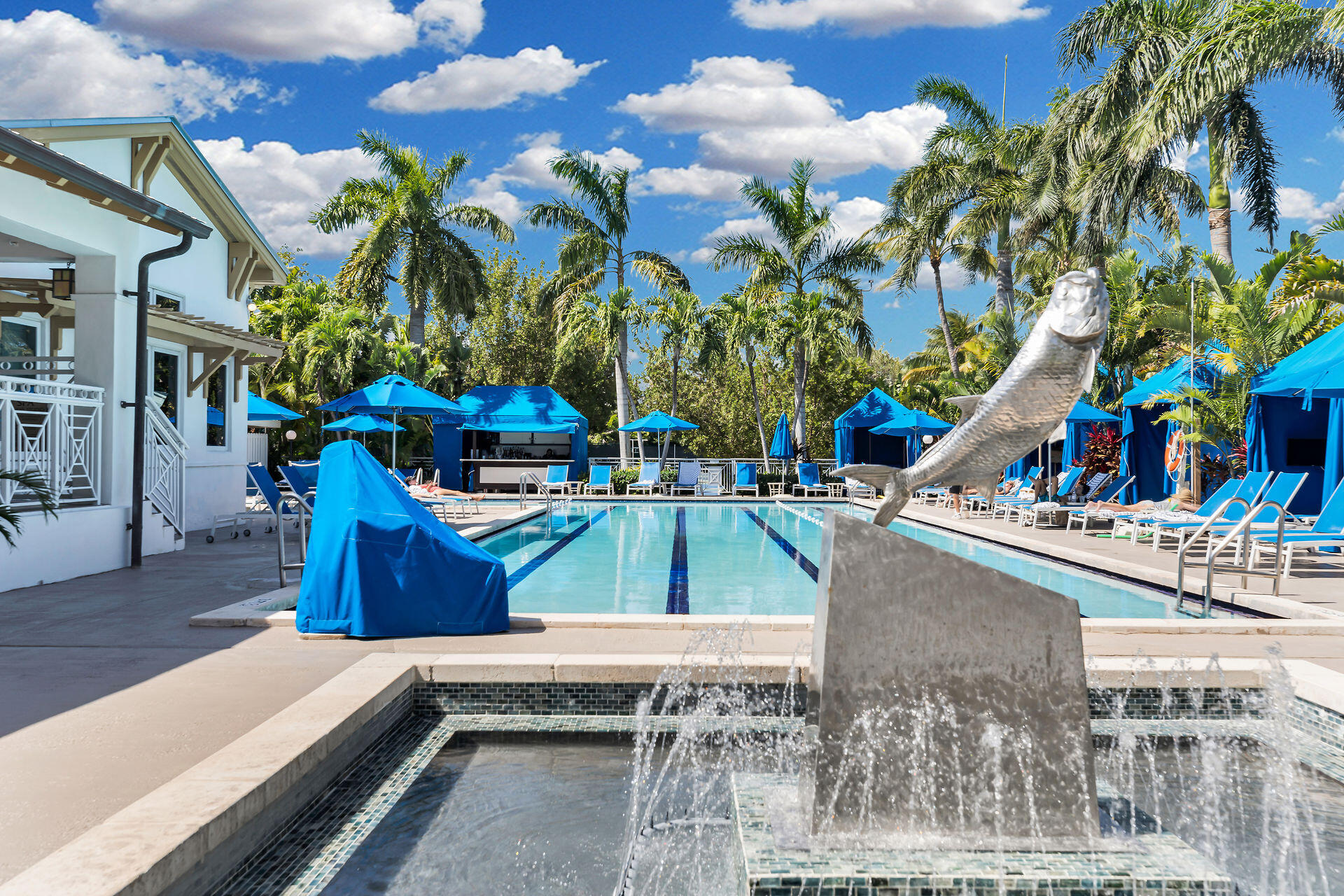 81801 Overseas Highway 208