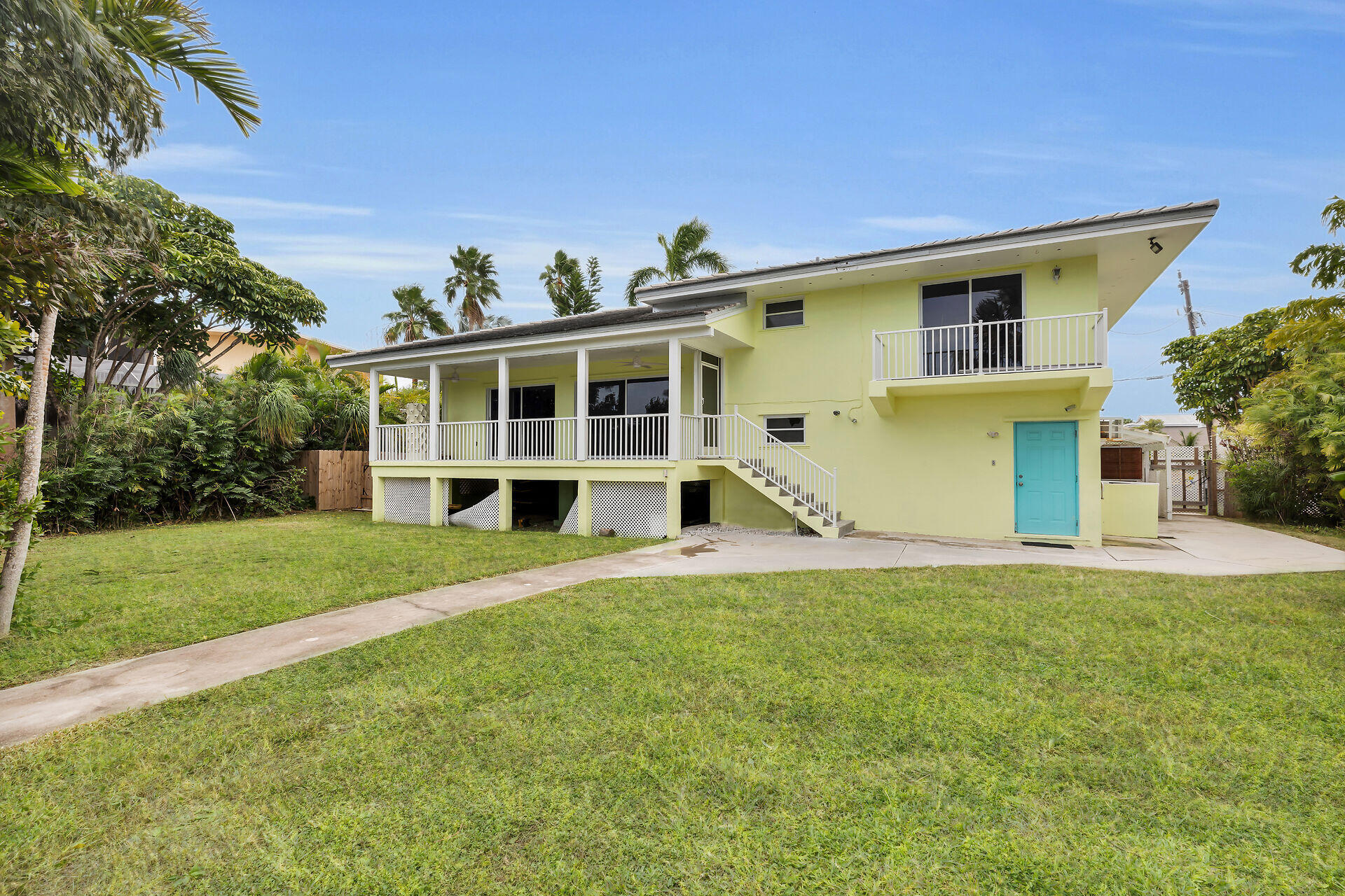 323 Calzada De Bougainville