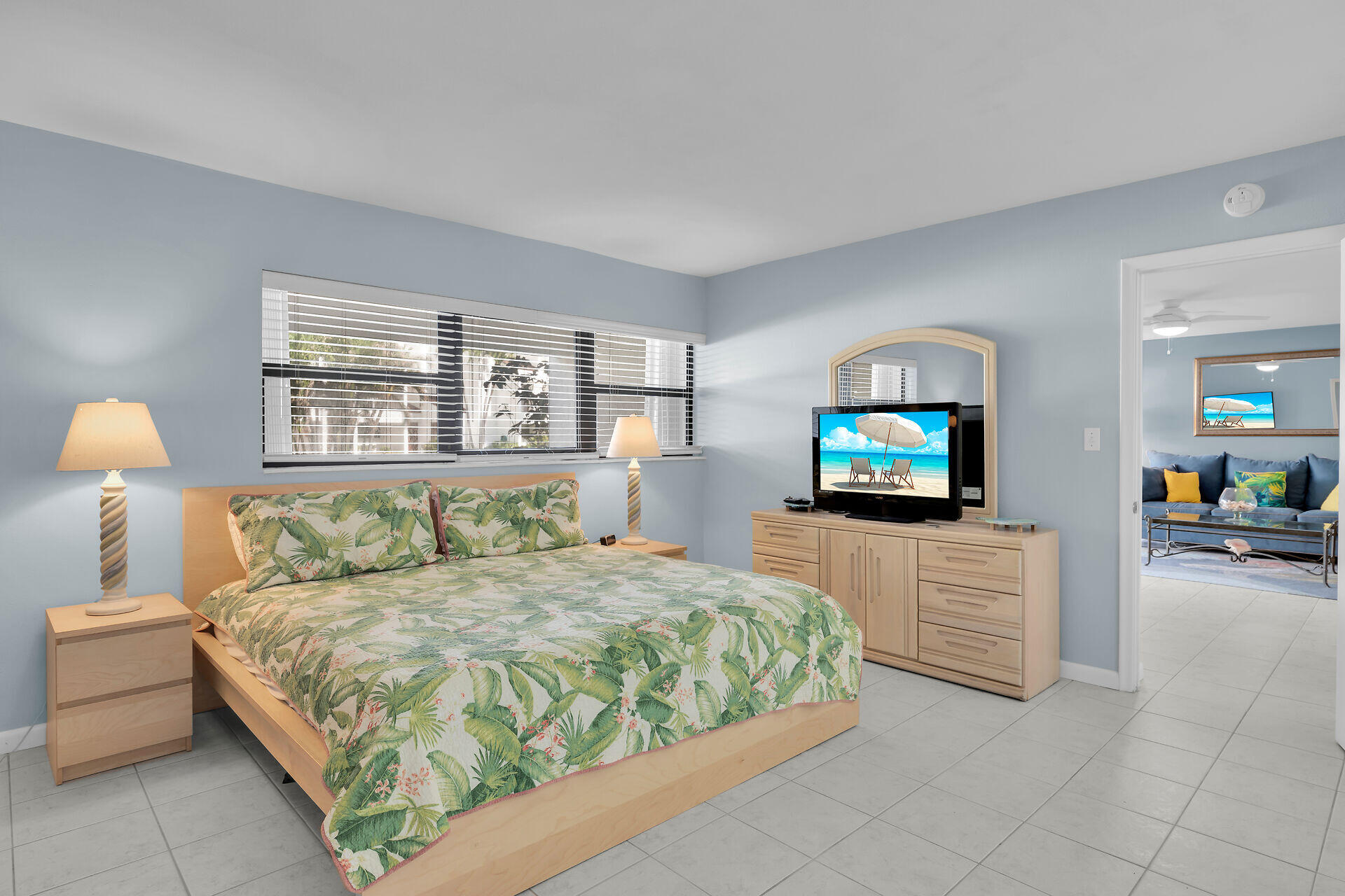 601 W Ocean Drive 301A