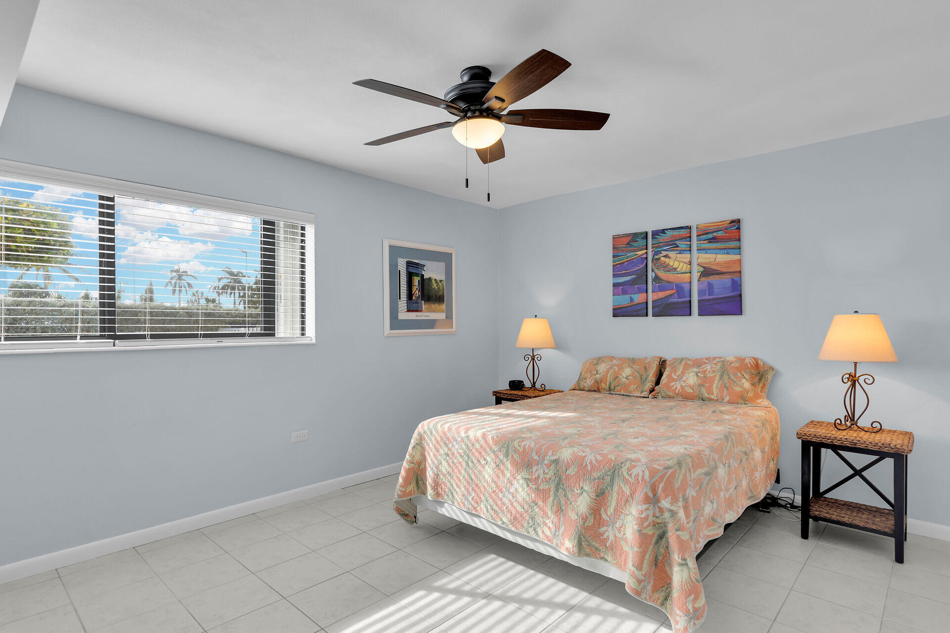 601 W Ocean Drive 301A