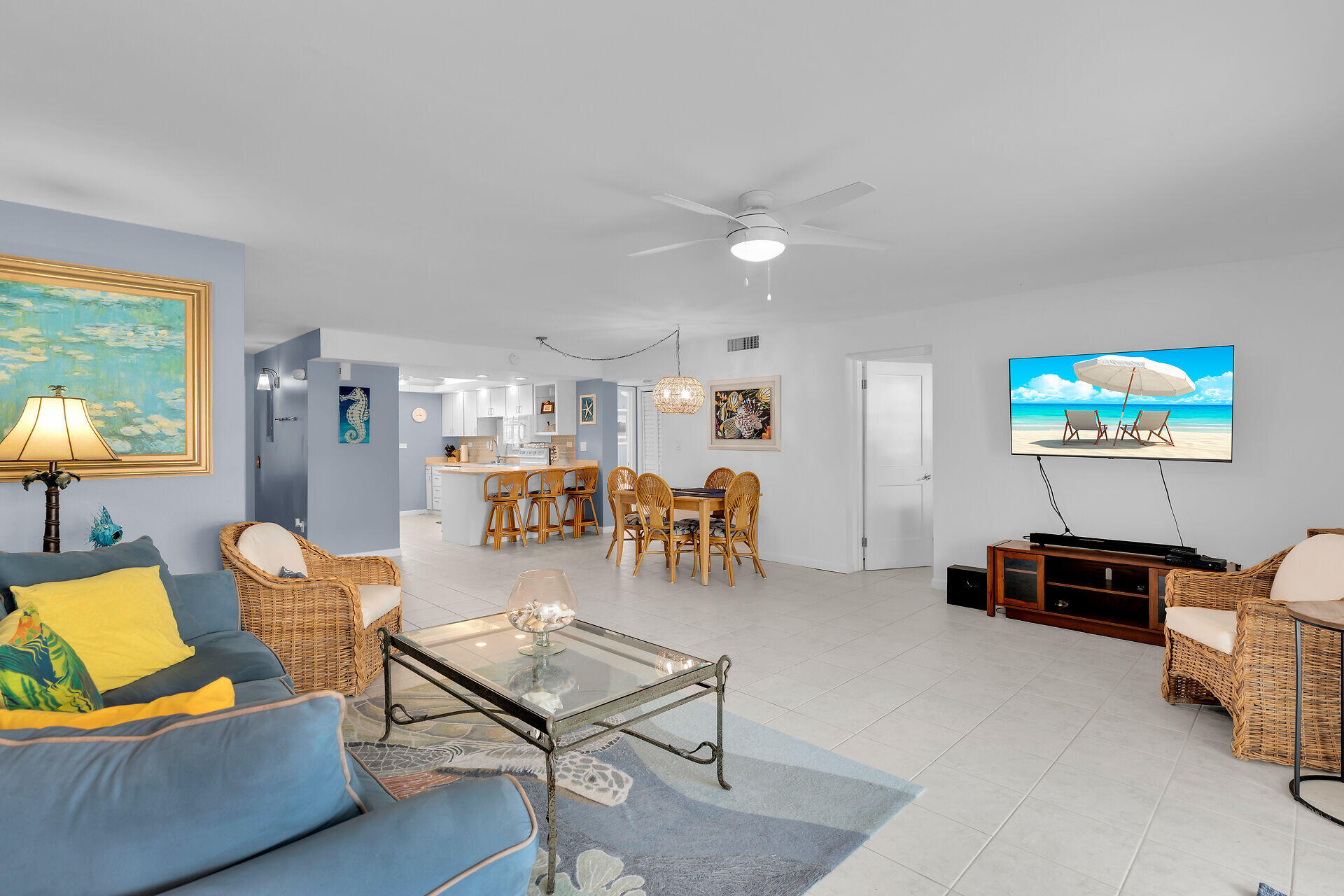601 W Ocean Drive 301A
