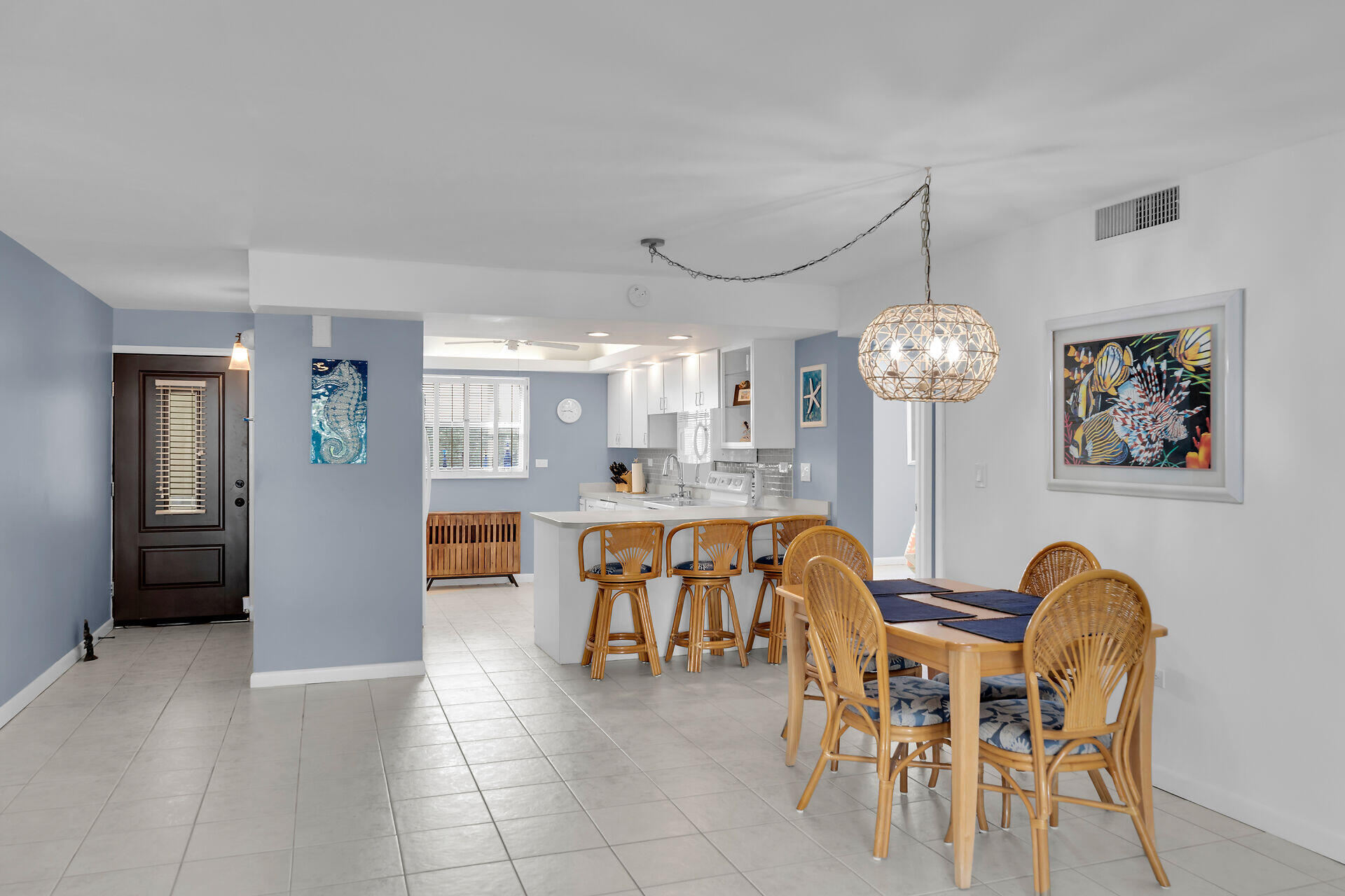 601 W Ocean Drive 301A
