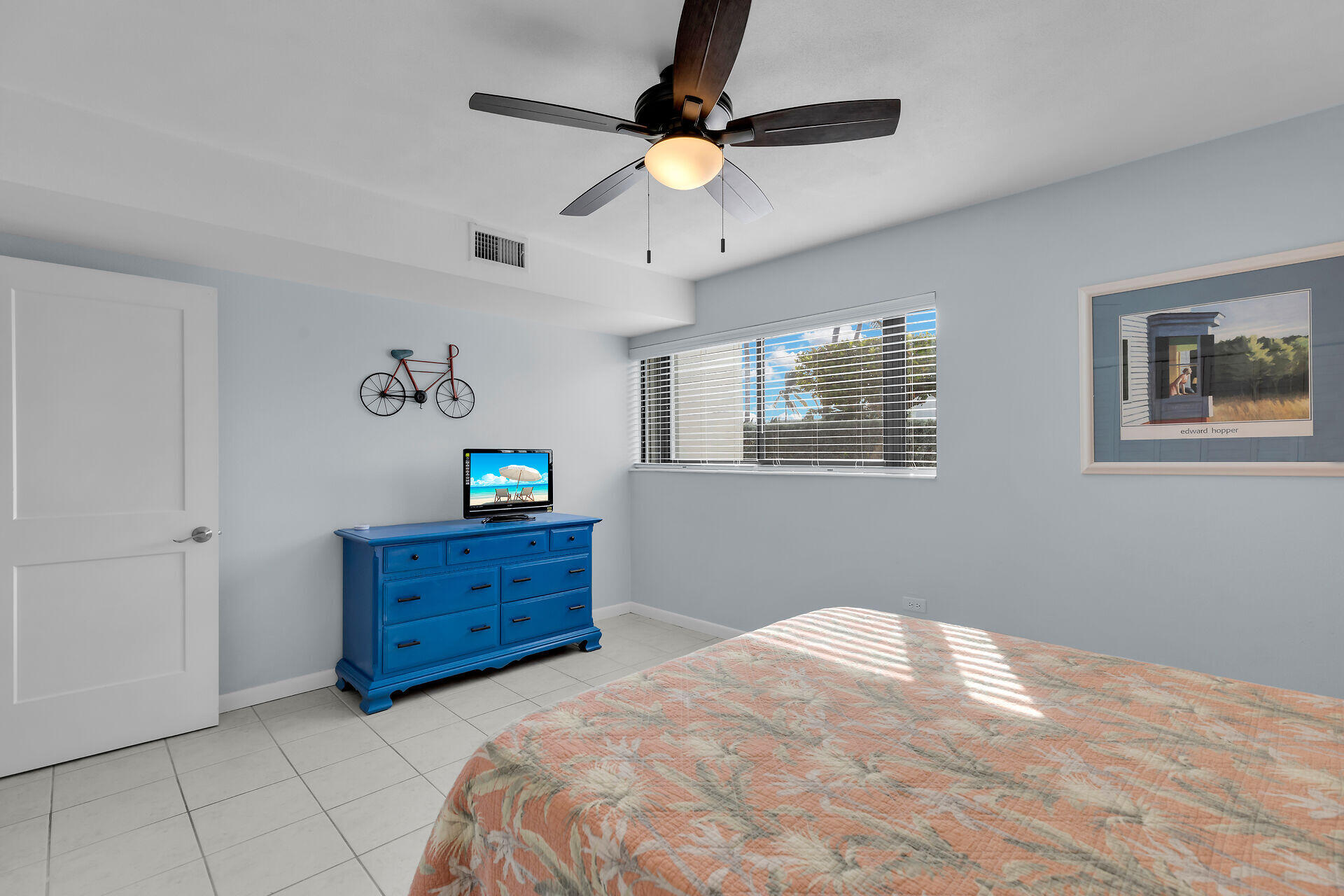 601 W Ocean Drive 301A
