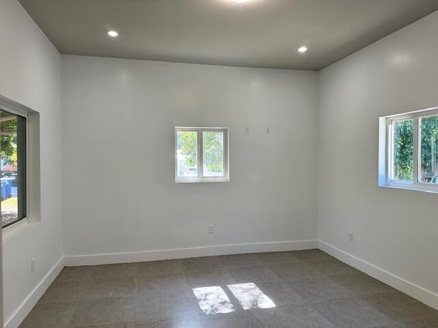 8 Bowen Drive DOWN