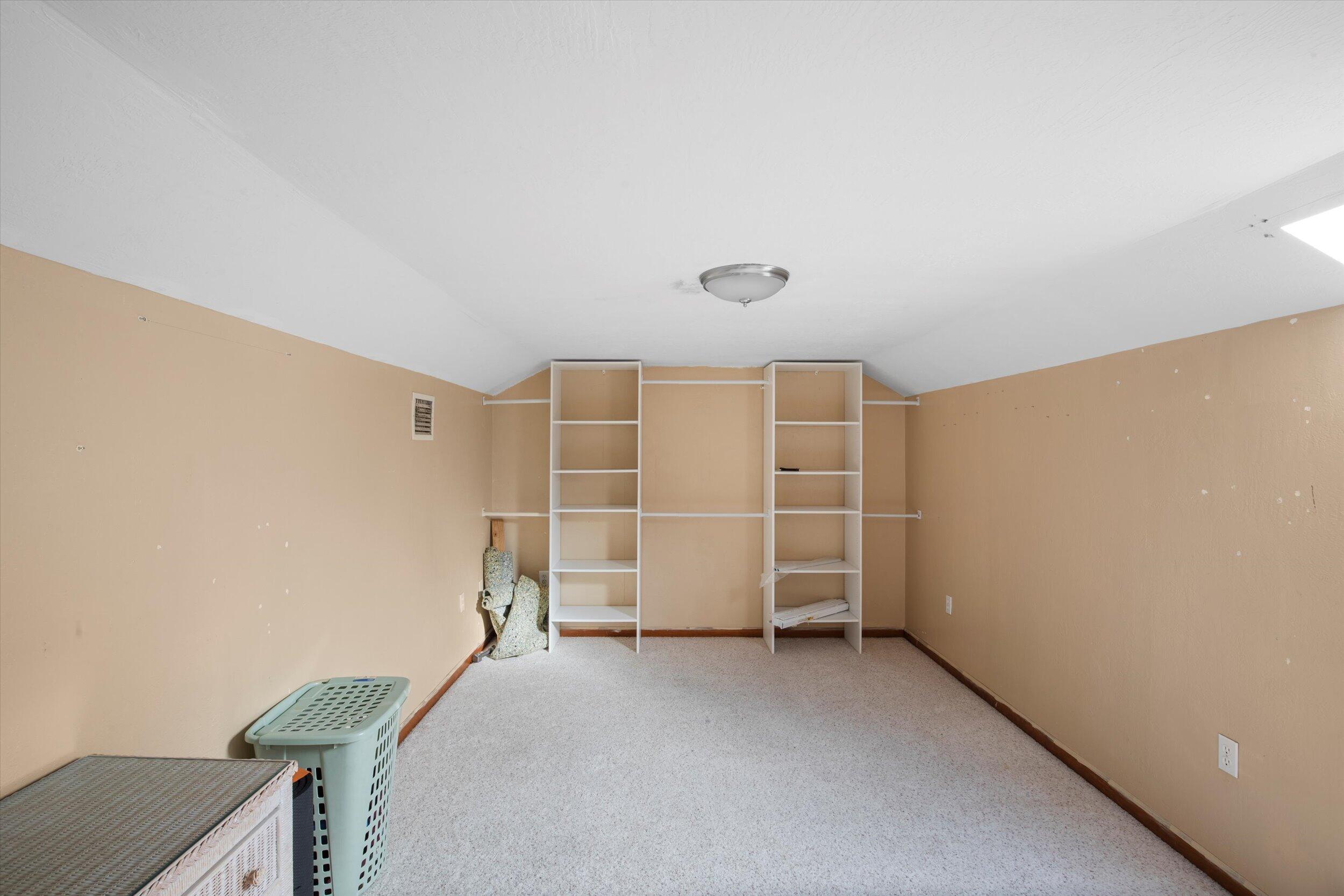 128 Le Grand Lane