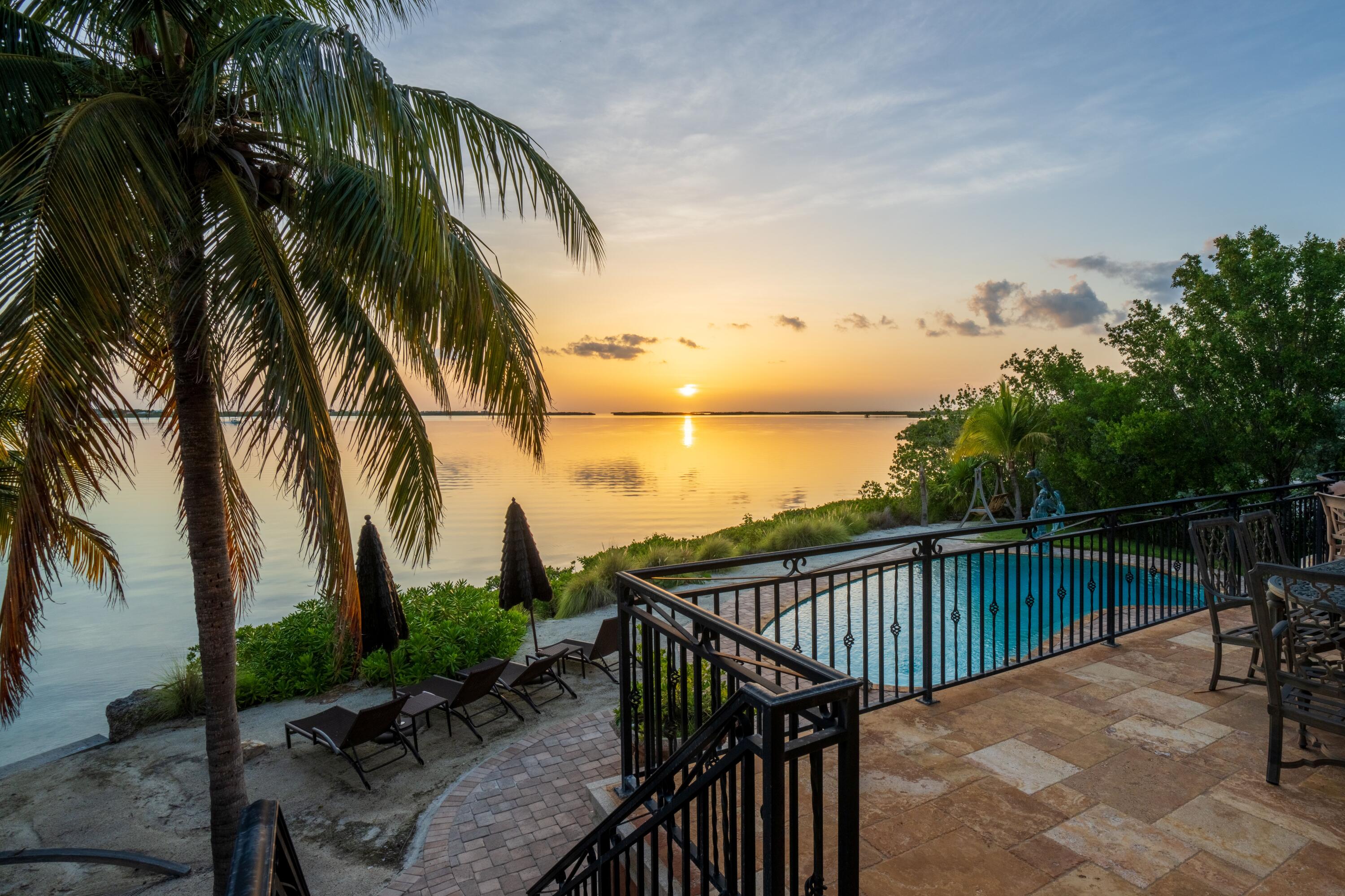 30 Cannon Royal Drive