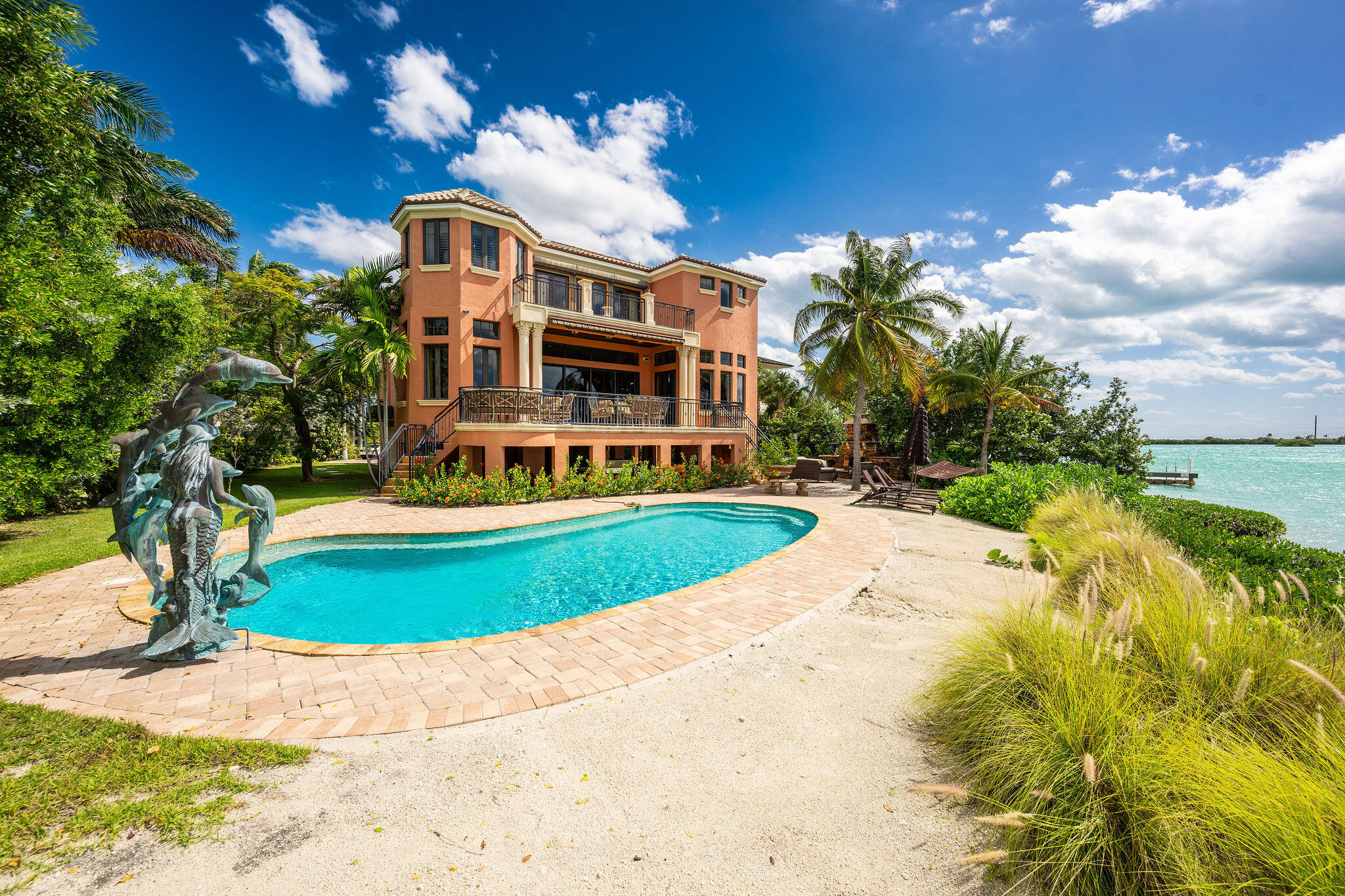 30 Cannon Royal Drive