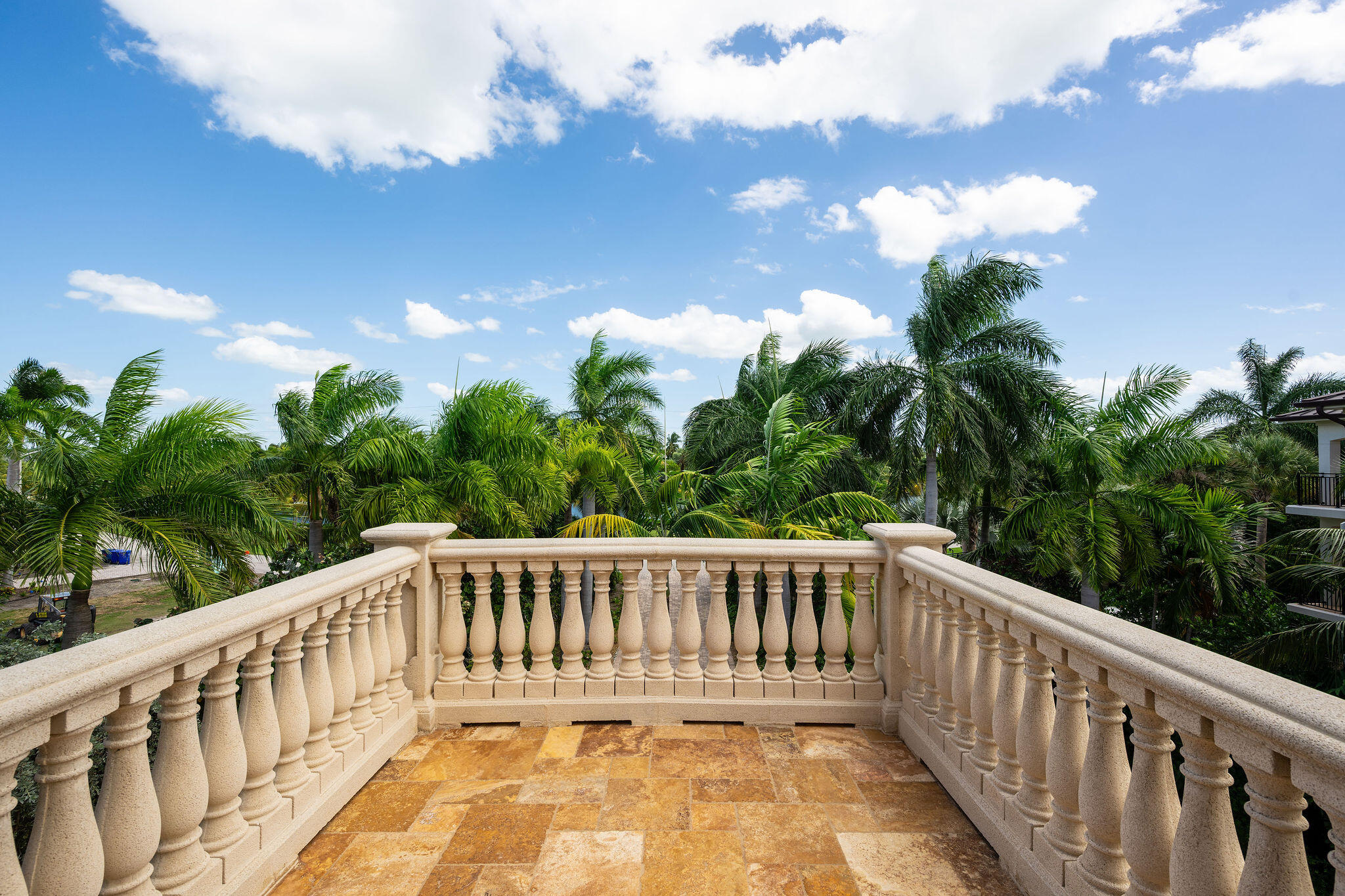 30 Cannon Royal Drive