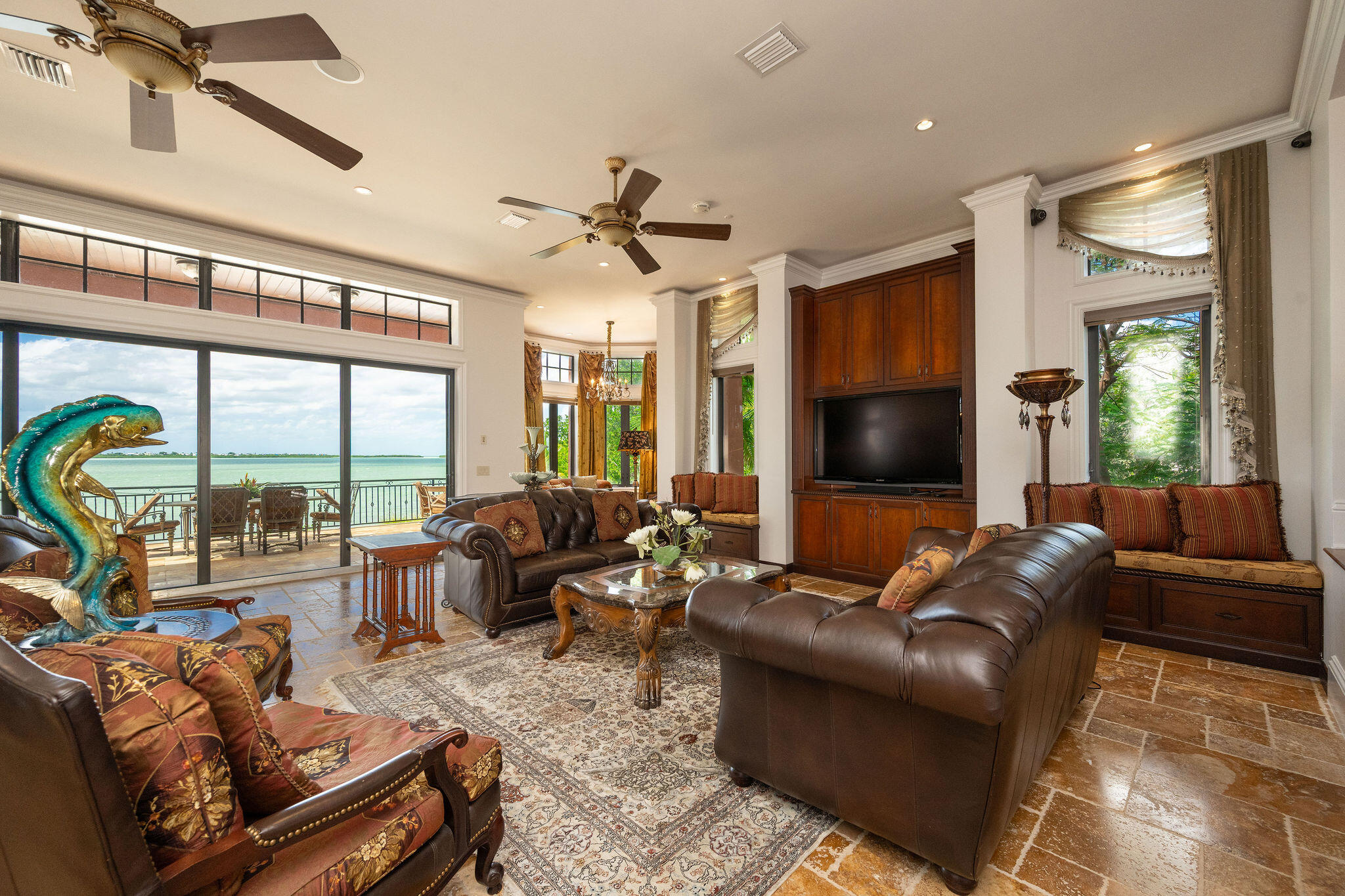 30 Cannon Royal Drive