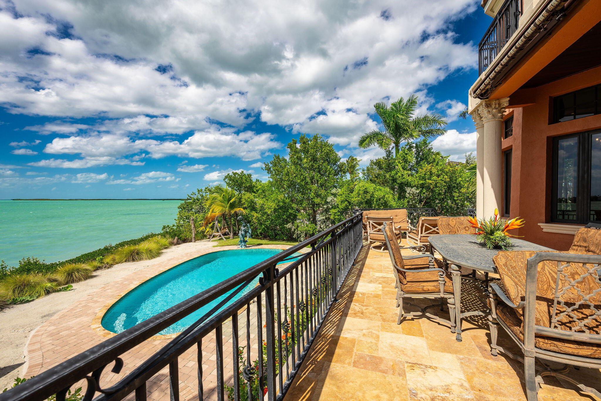 30 Cannon Royal Drive