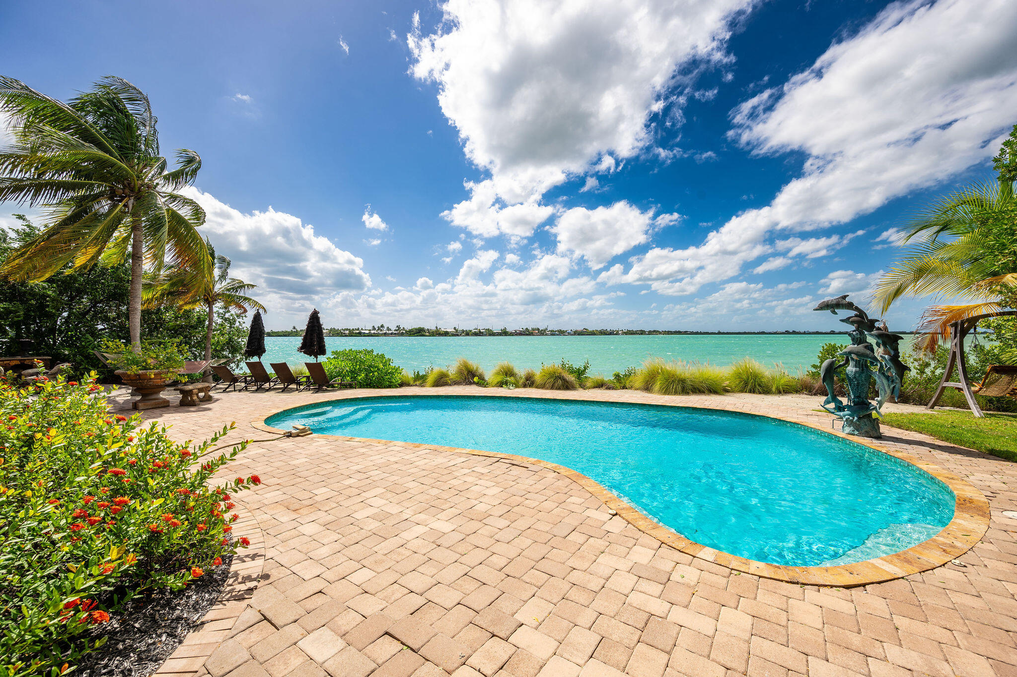 30 Cannon Royal Drive