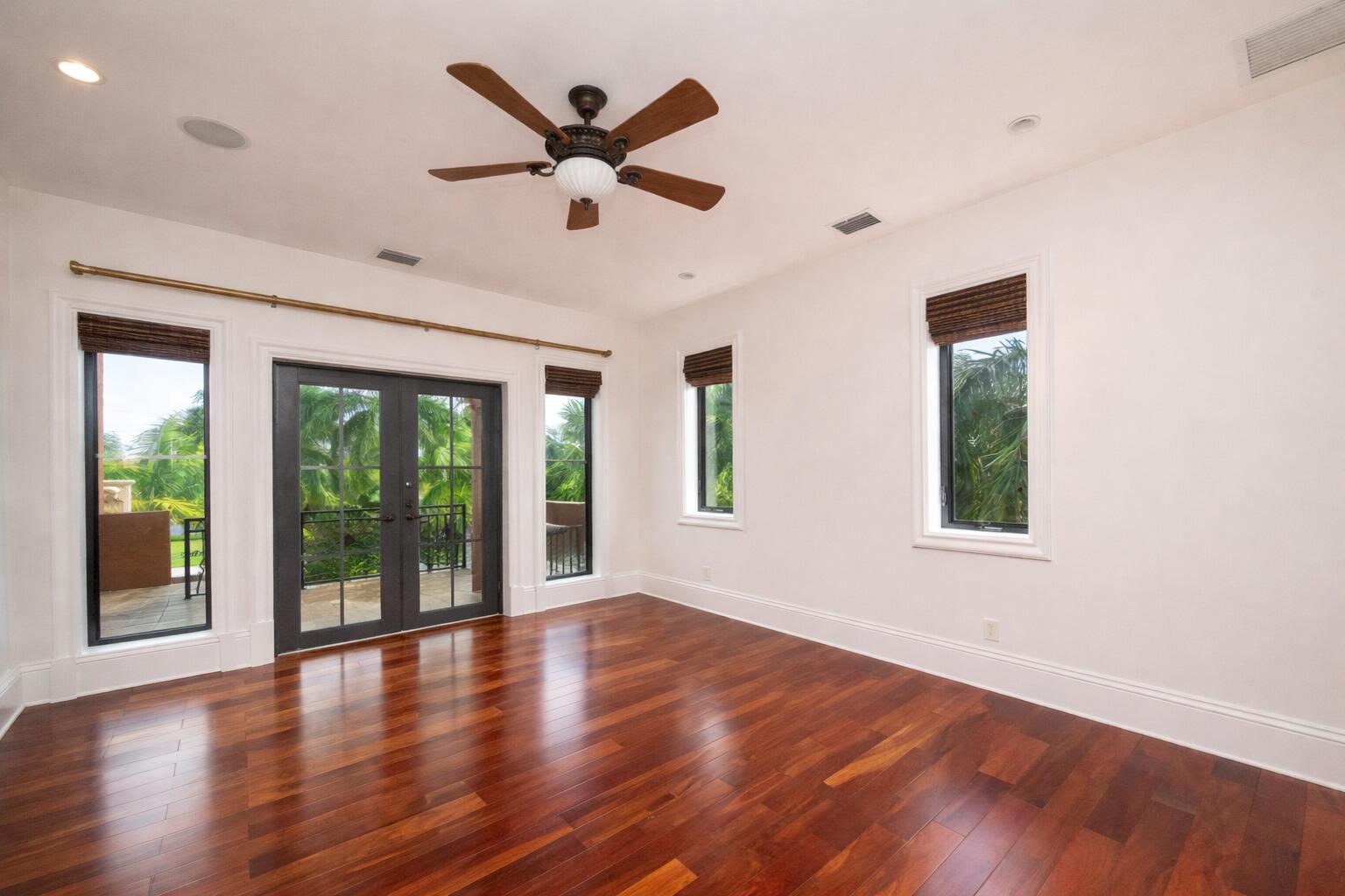 30 Cannon Royal Drive
