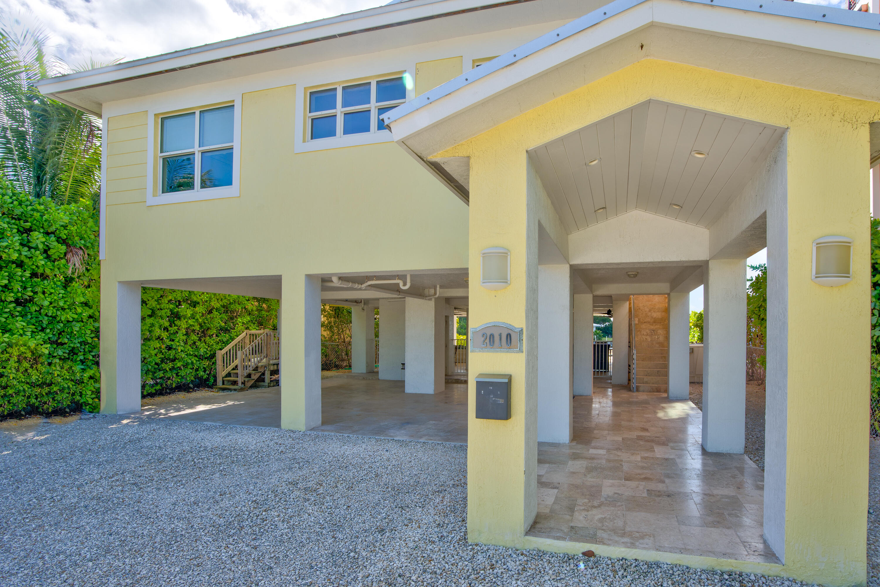 2010 Sombrero Beach Road