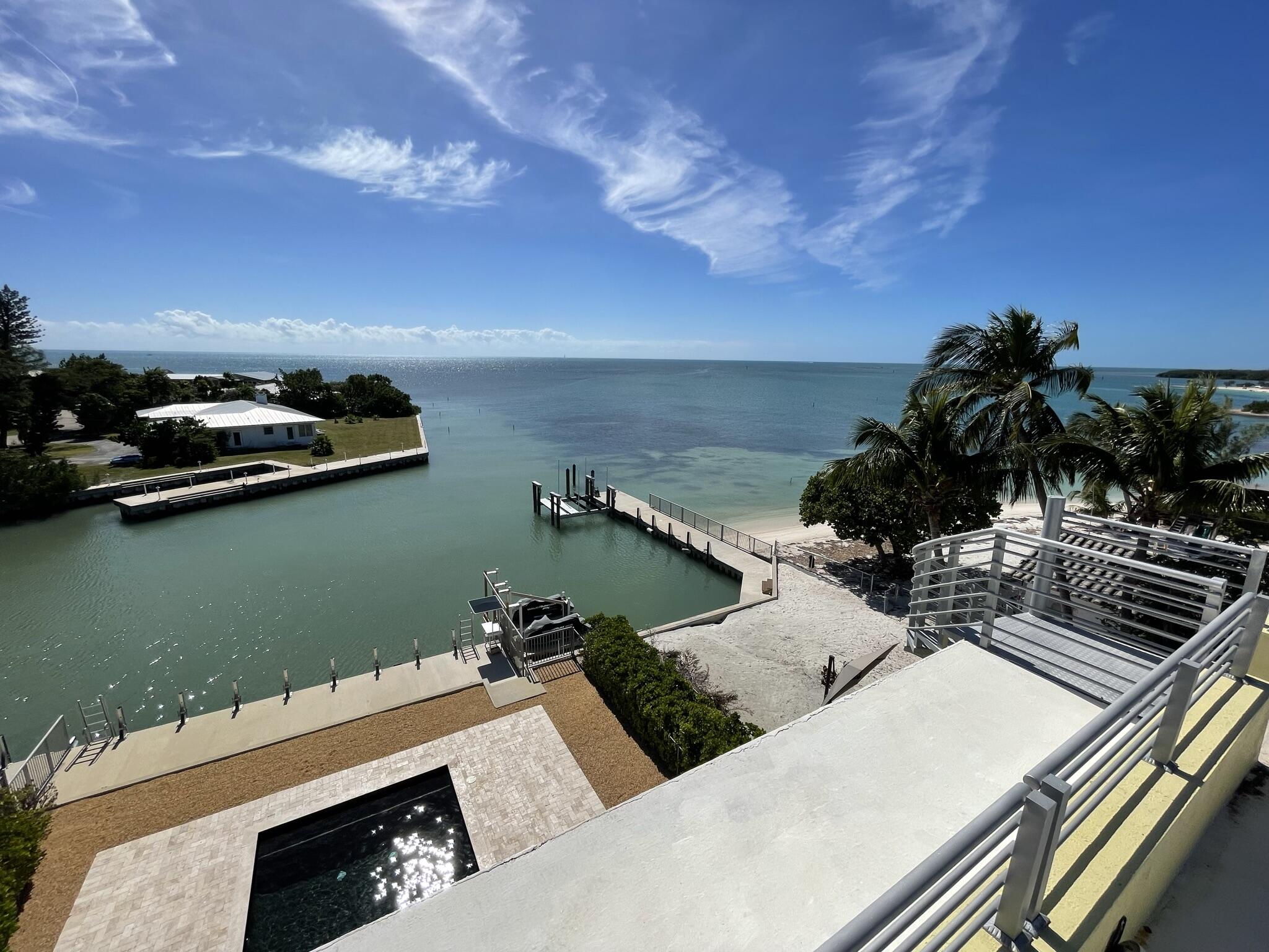 2010 Sombrero Beach Road
