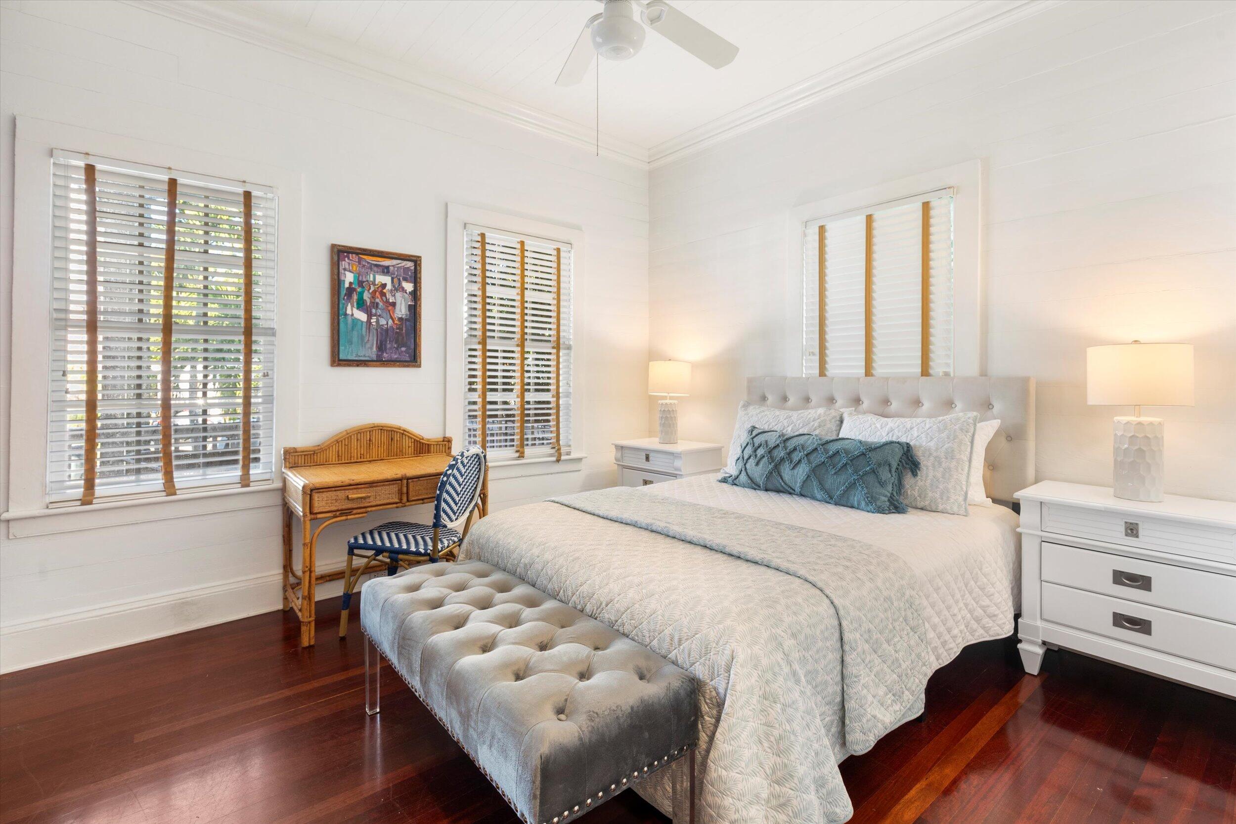 526 William Street 1