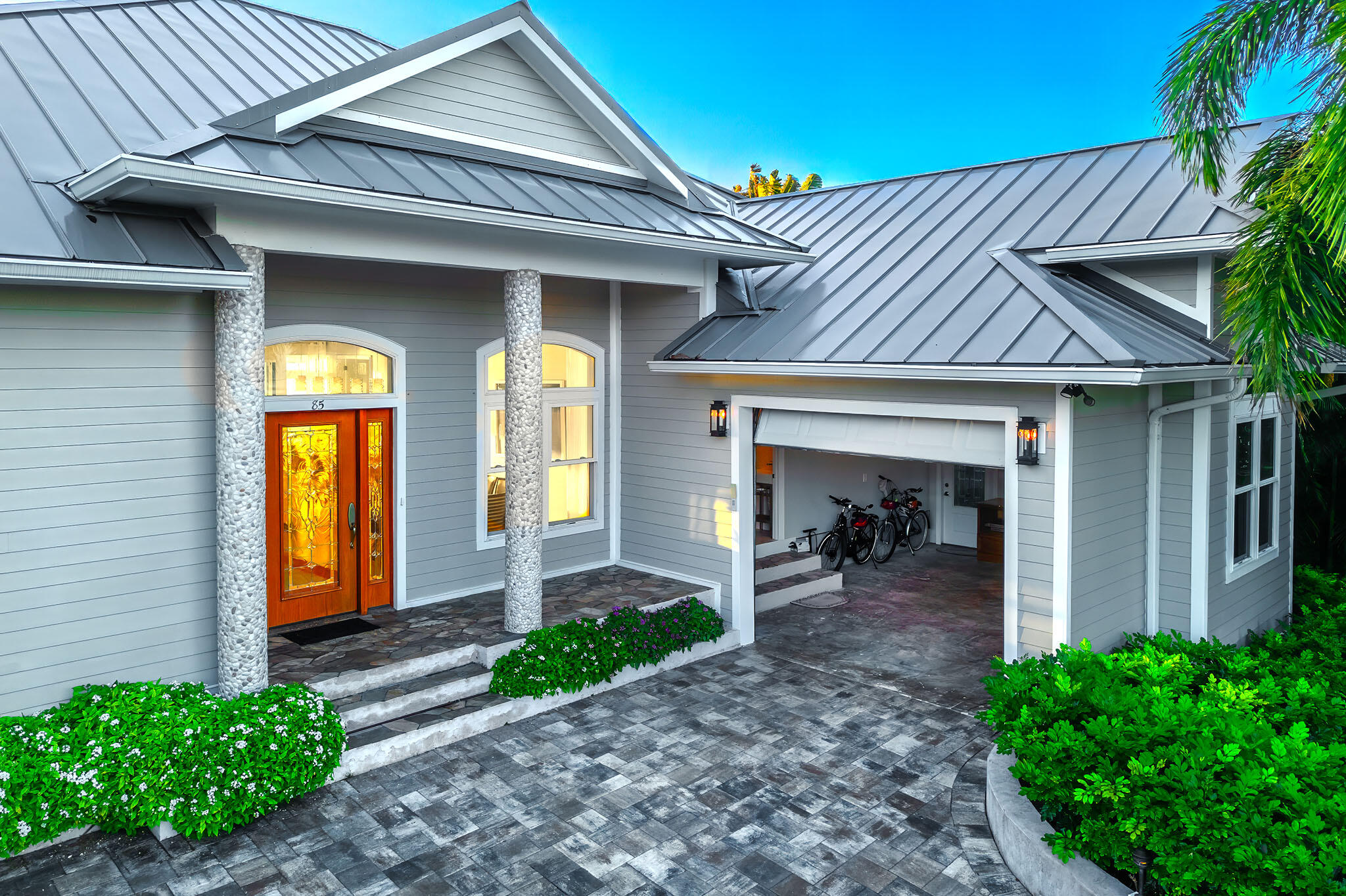 85 Bay Drive