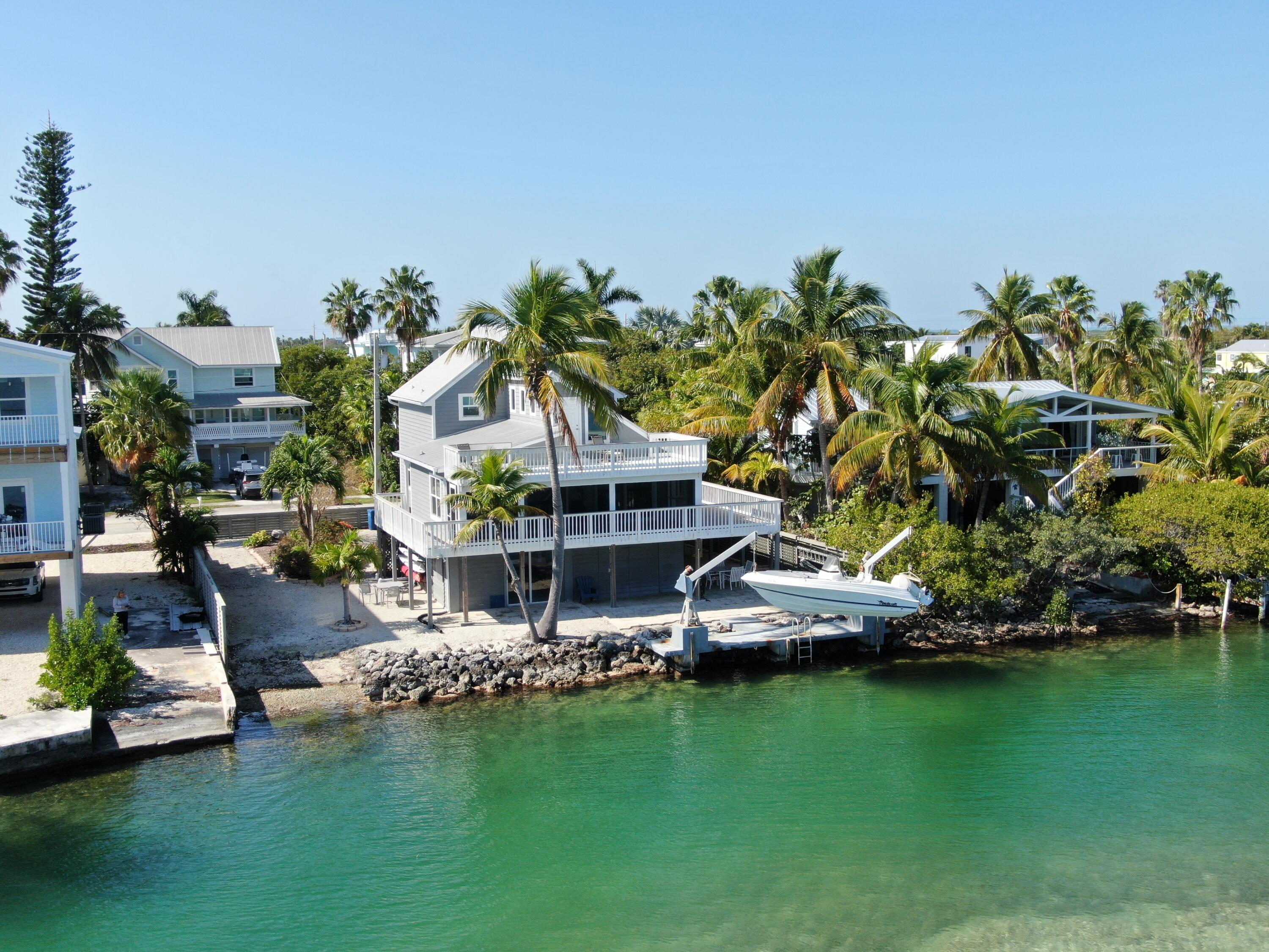 15 Bay Drive