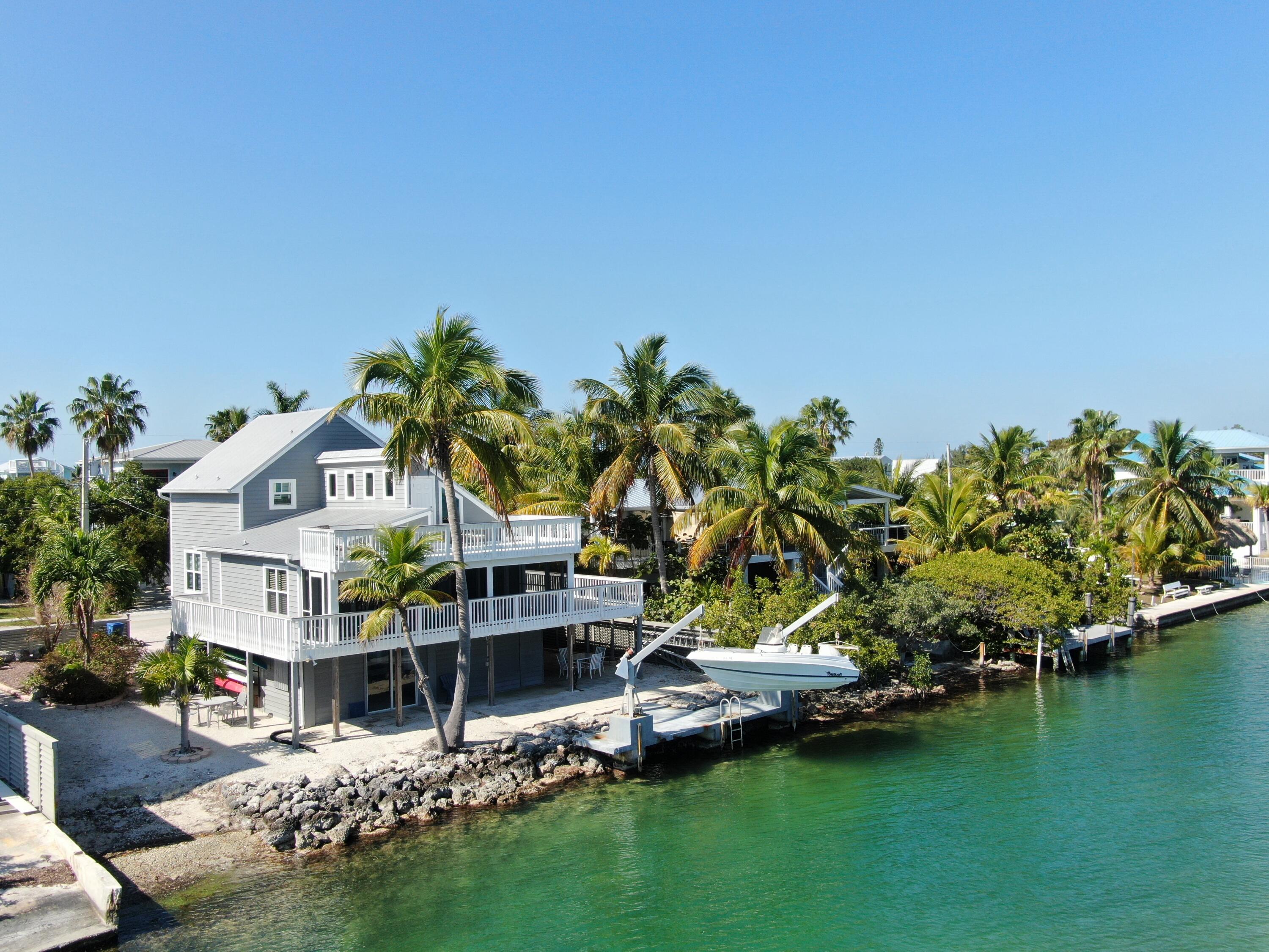 15 Bay Drive