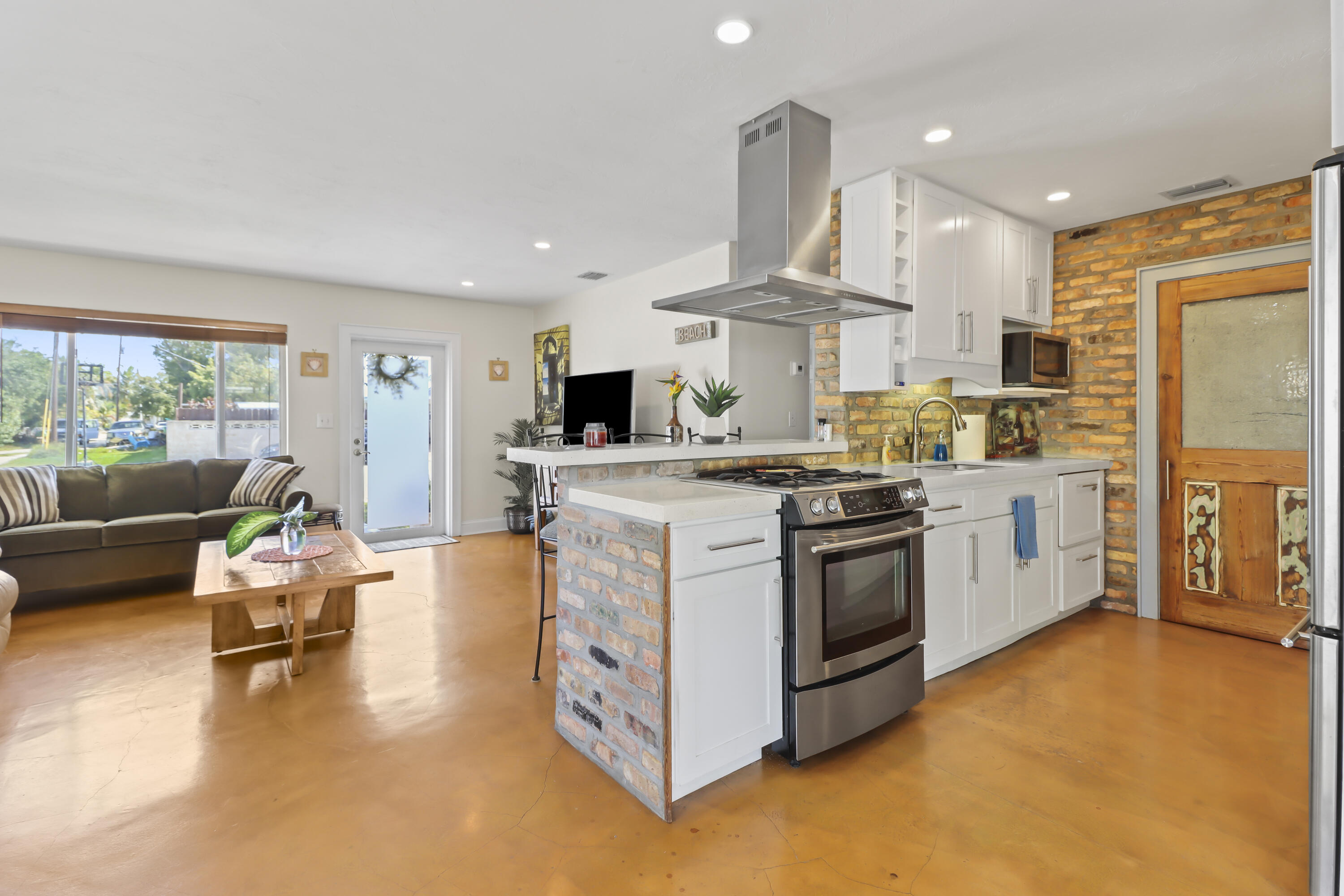 908 18Th Street