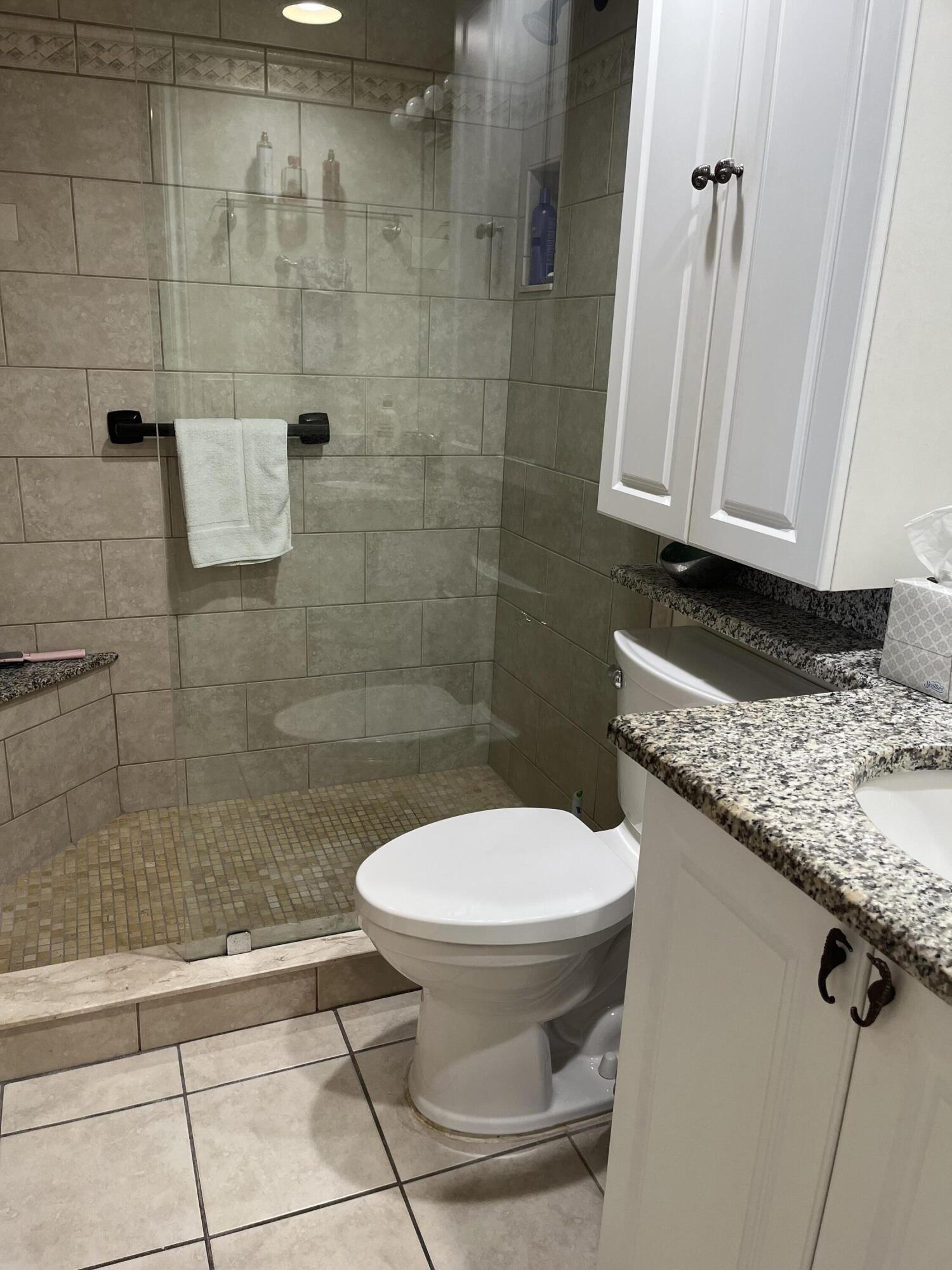 1901 S Roosevelt Boulevard 402S