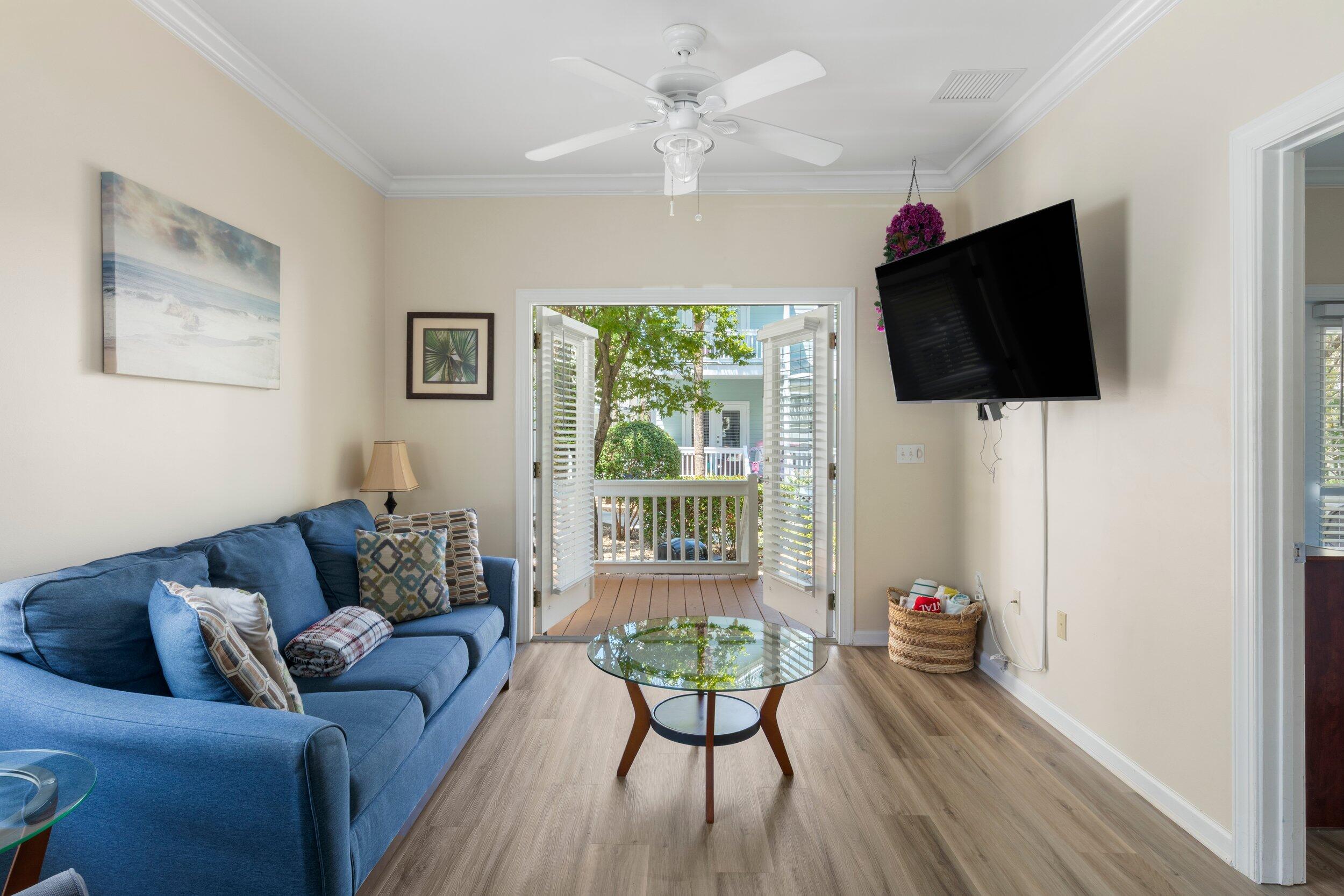 8 Coral Way