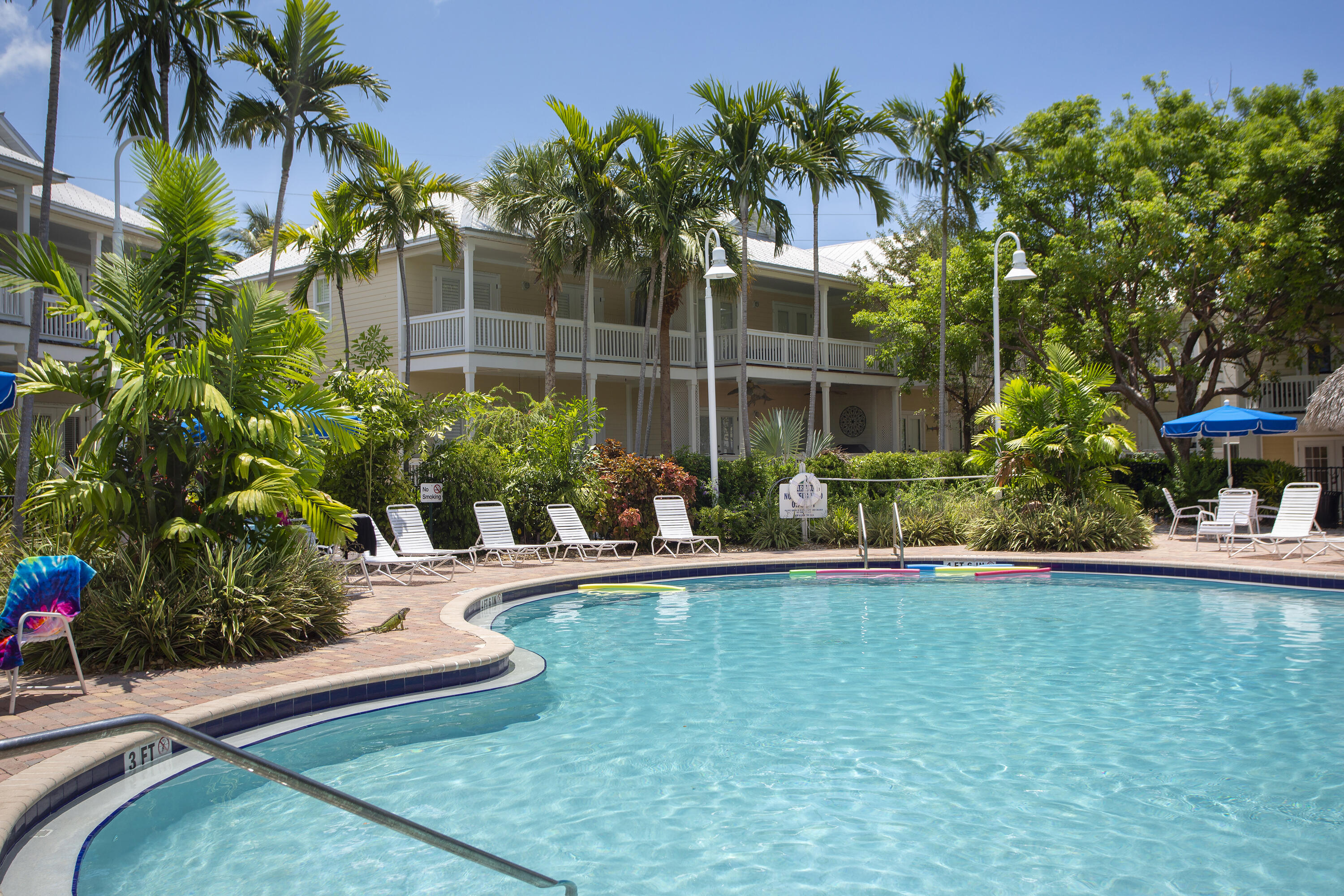 8 Coral Way