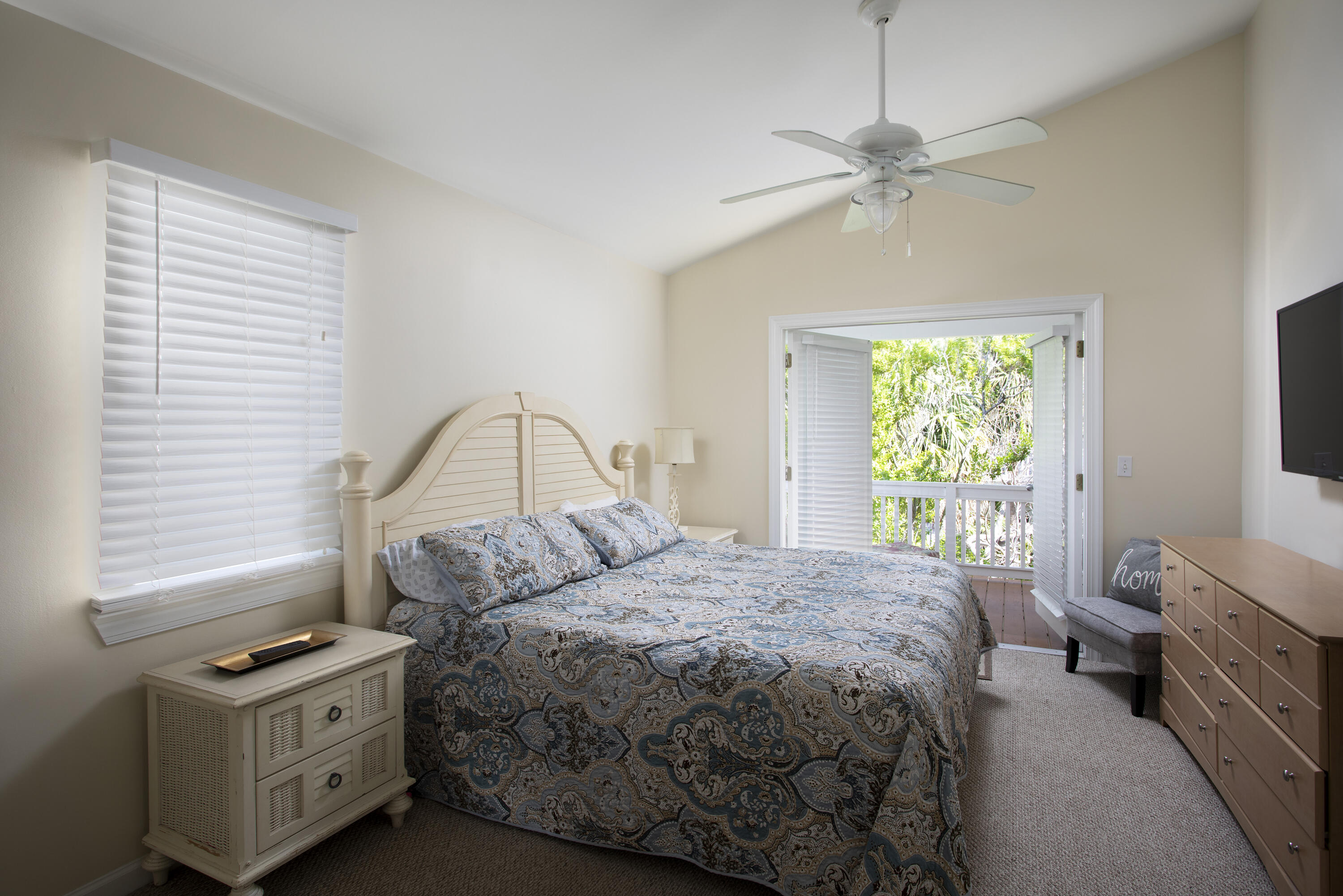 8 Coral Way