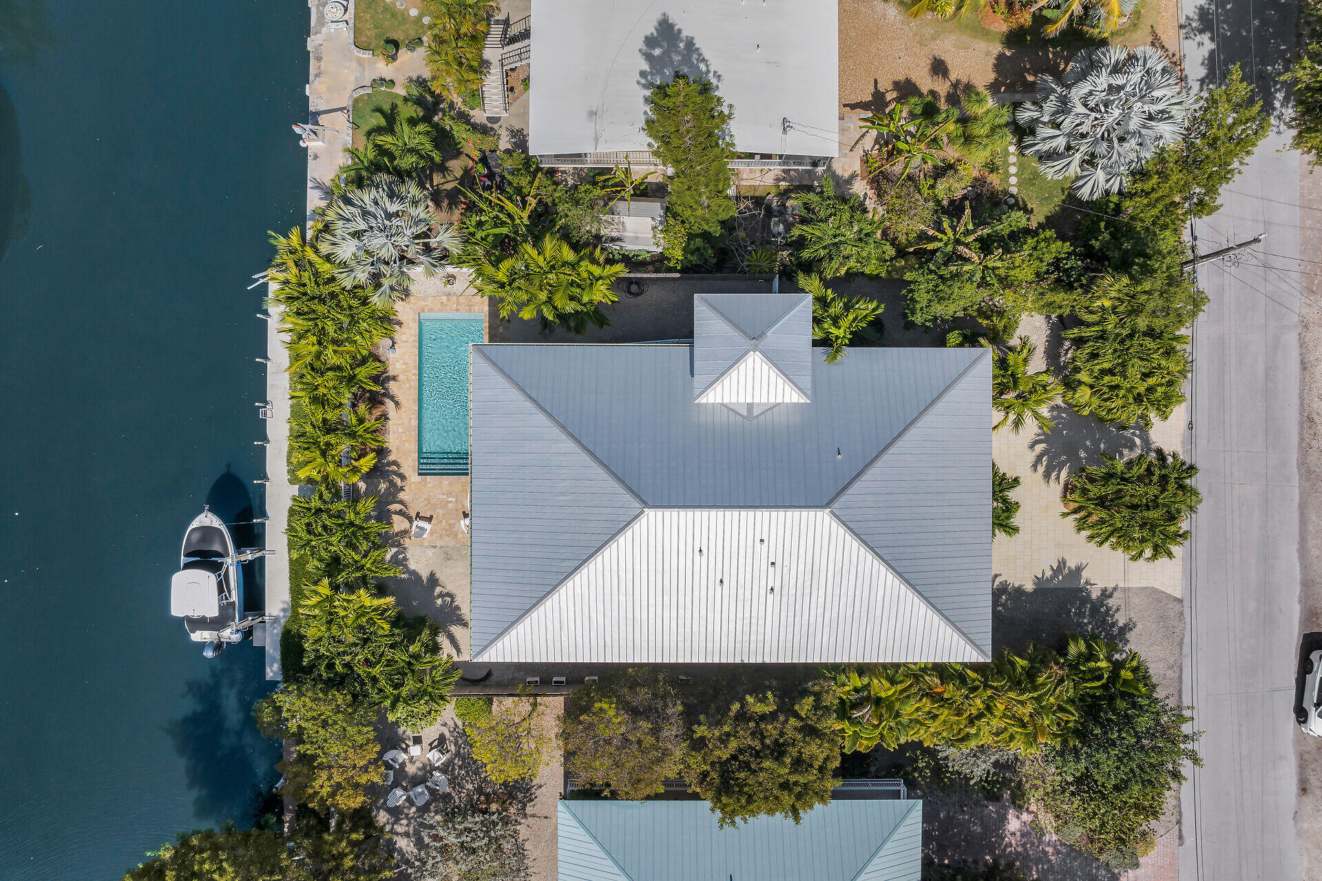 865 Ellen Drive