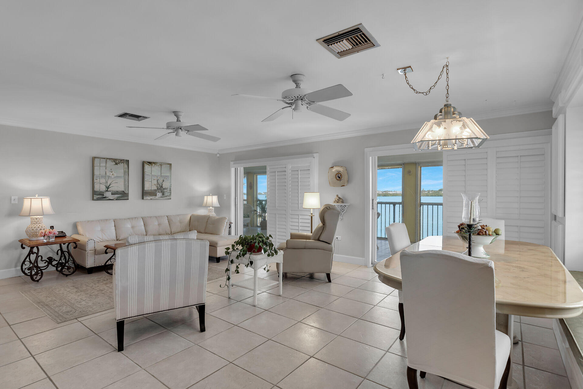 417 Harbour Drive