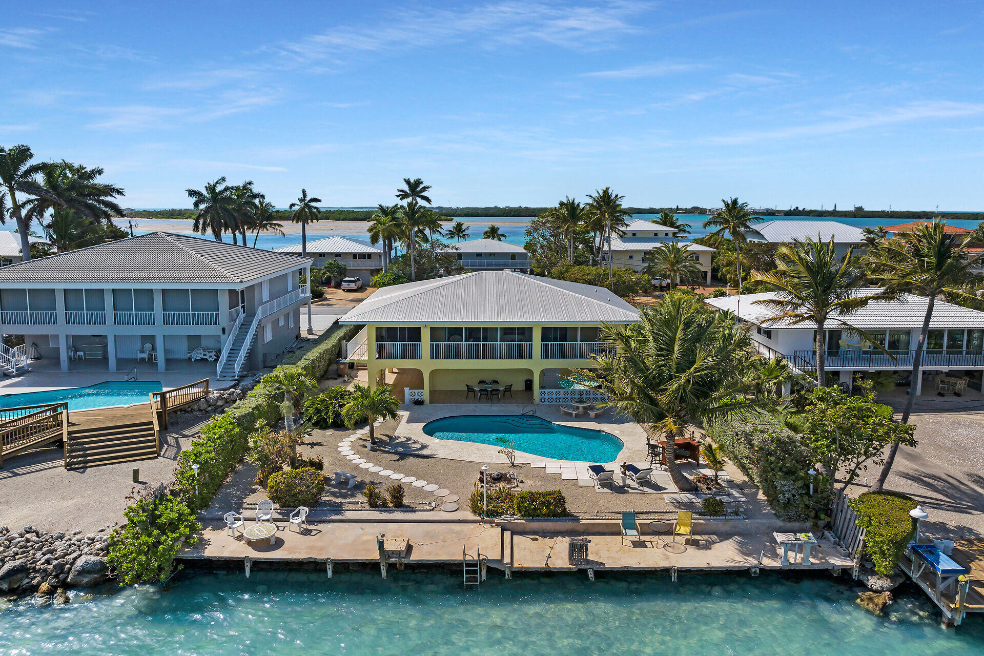 417 Harbour Drive