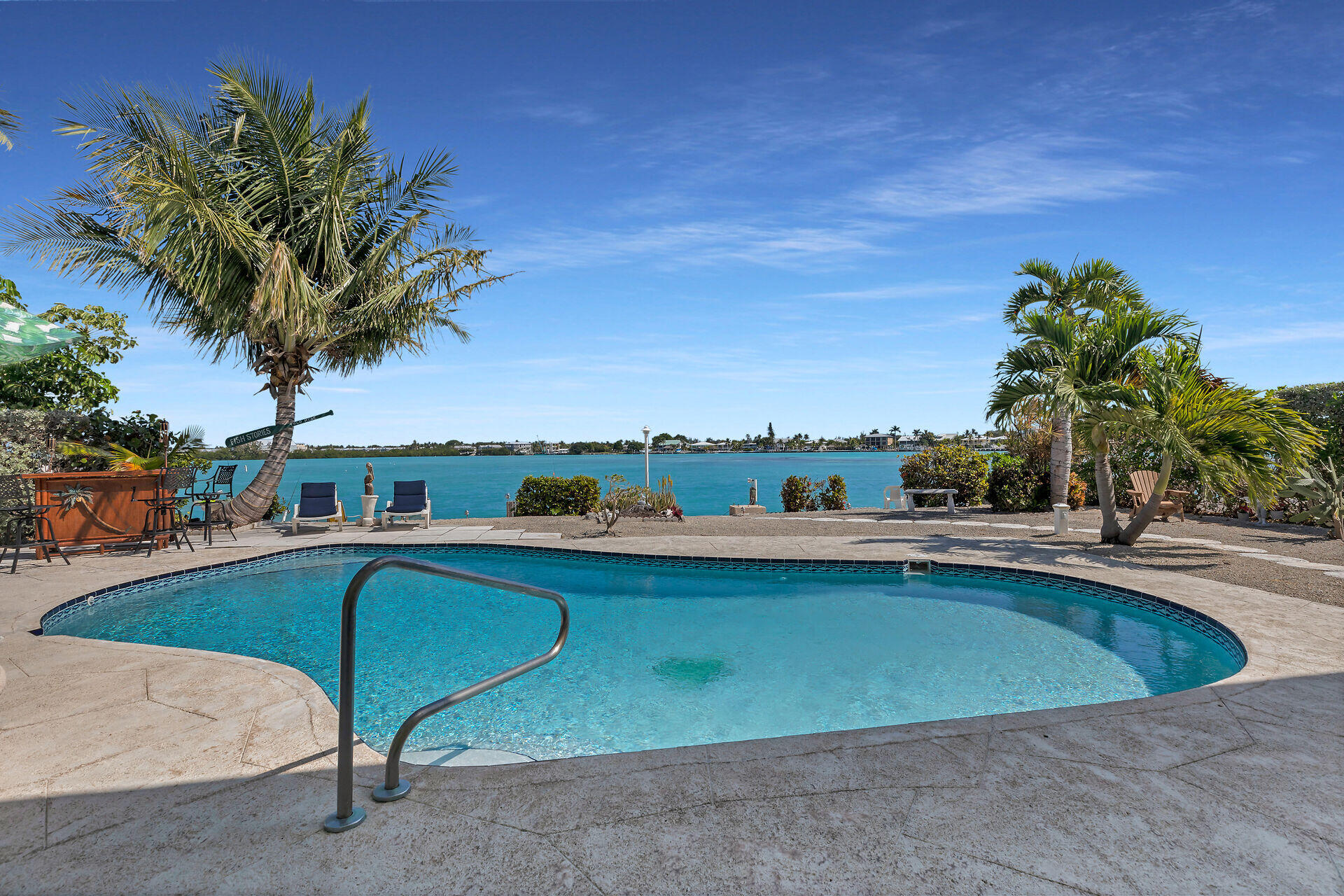 417 Harbour Drive