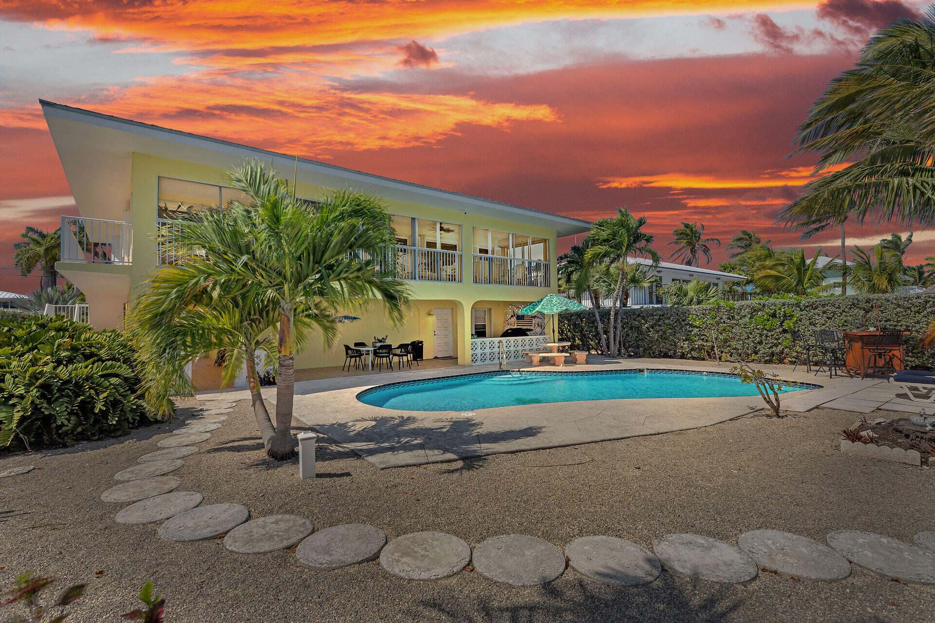 417 Harbour Drive