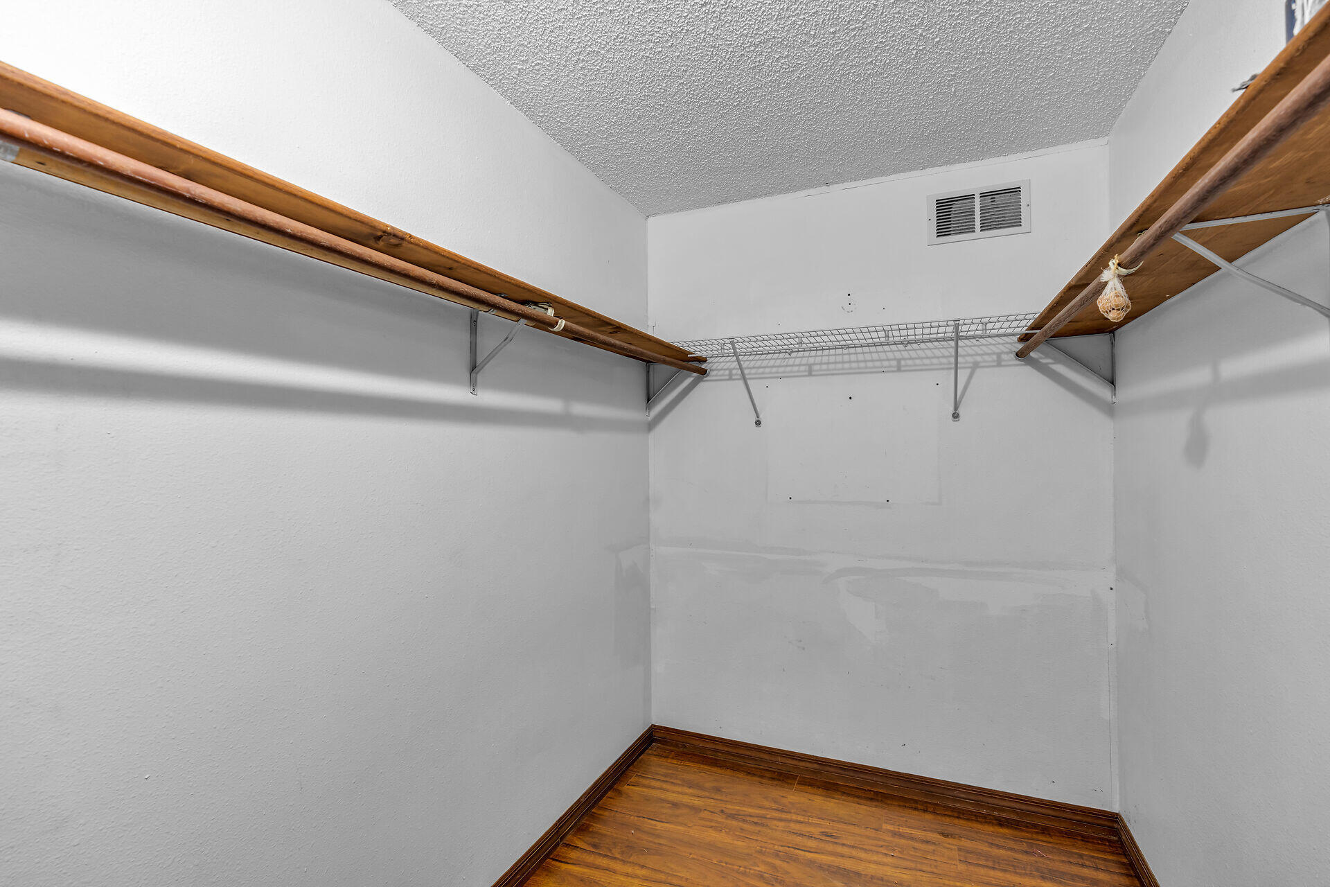 105 N Anglers Drive A & B